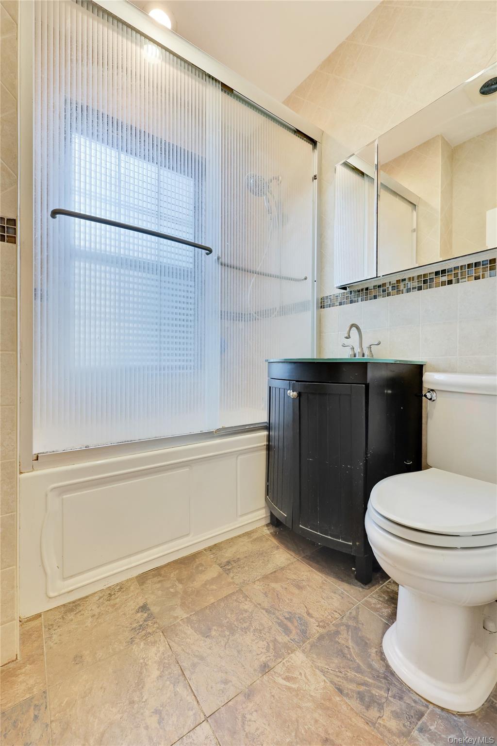 #18 photo, 819 Broadway, নাসাউ কাউন্টি Woodmere , NY 11598