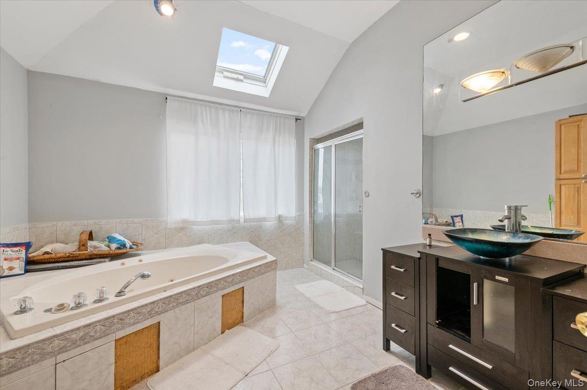 #15 photo, 24 Wisteria Drive, সাফোক কাউন্টি Remsenburg , NY 11960