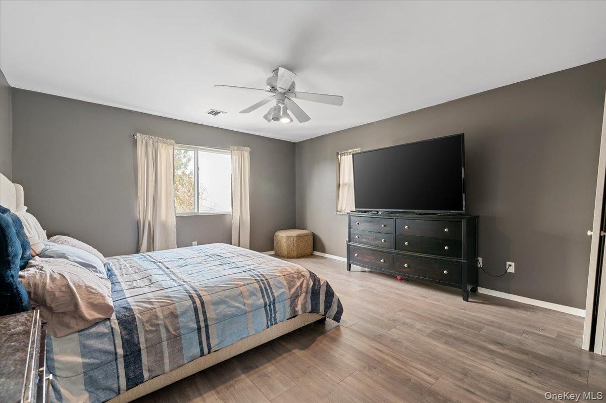 #19 photo, 24 Wisteria Drive, সাফোক কাউন্টি Remsenburg , NY 11960