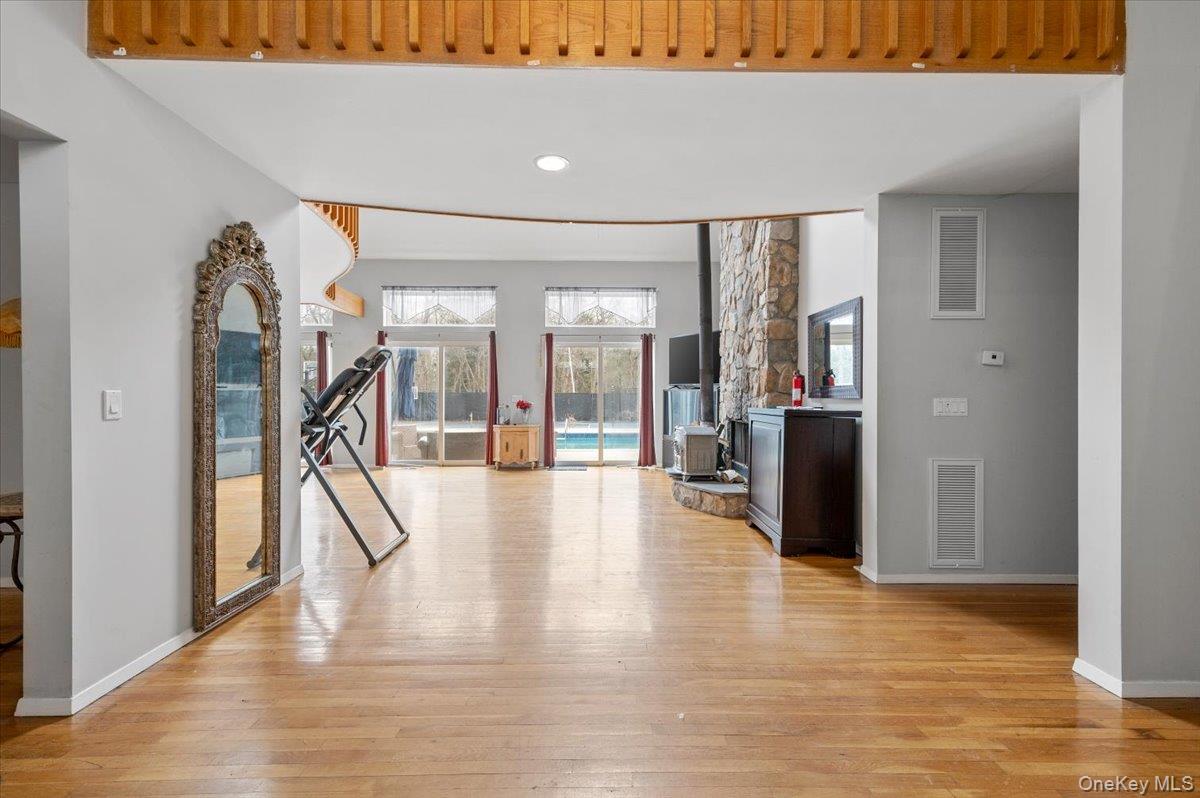 #3 photo, 24 Wisteria Drive, সাফোক কাউন্টি Remsenburg , NY 11960