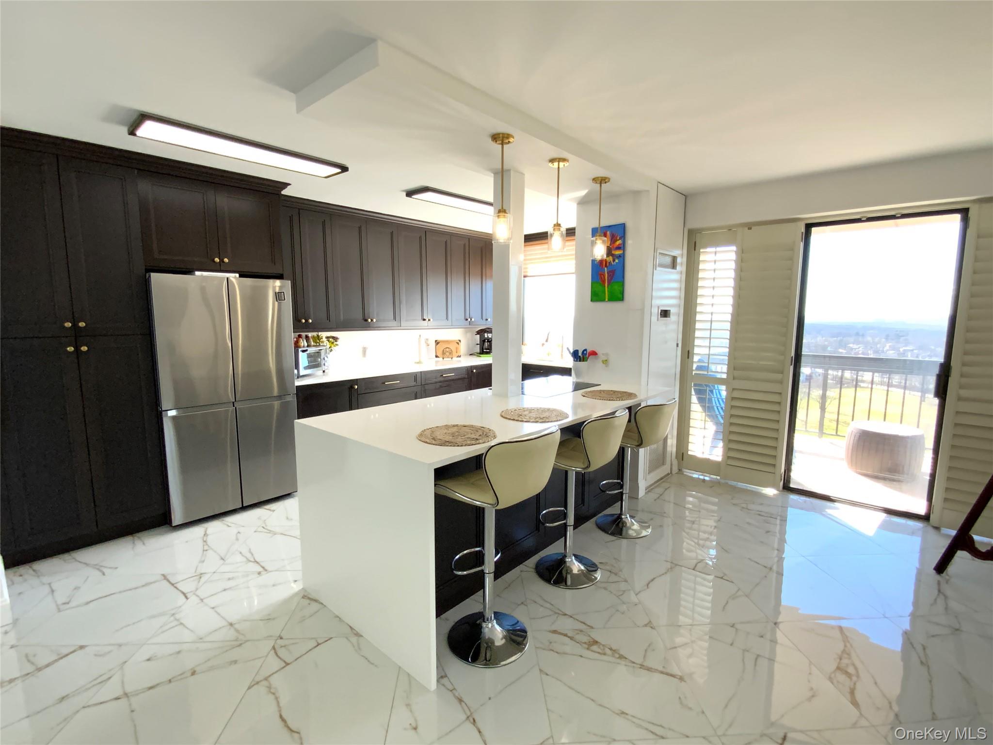 #13 photo, 26910 Grand Central Parkway, কুইন্‌স Floral Park , NY 11005