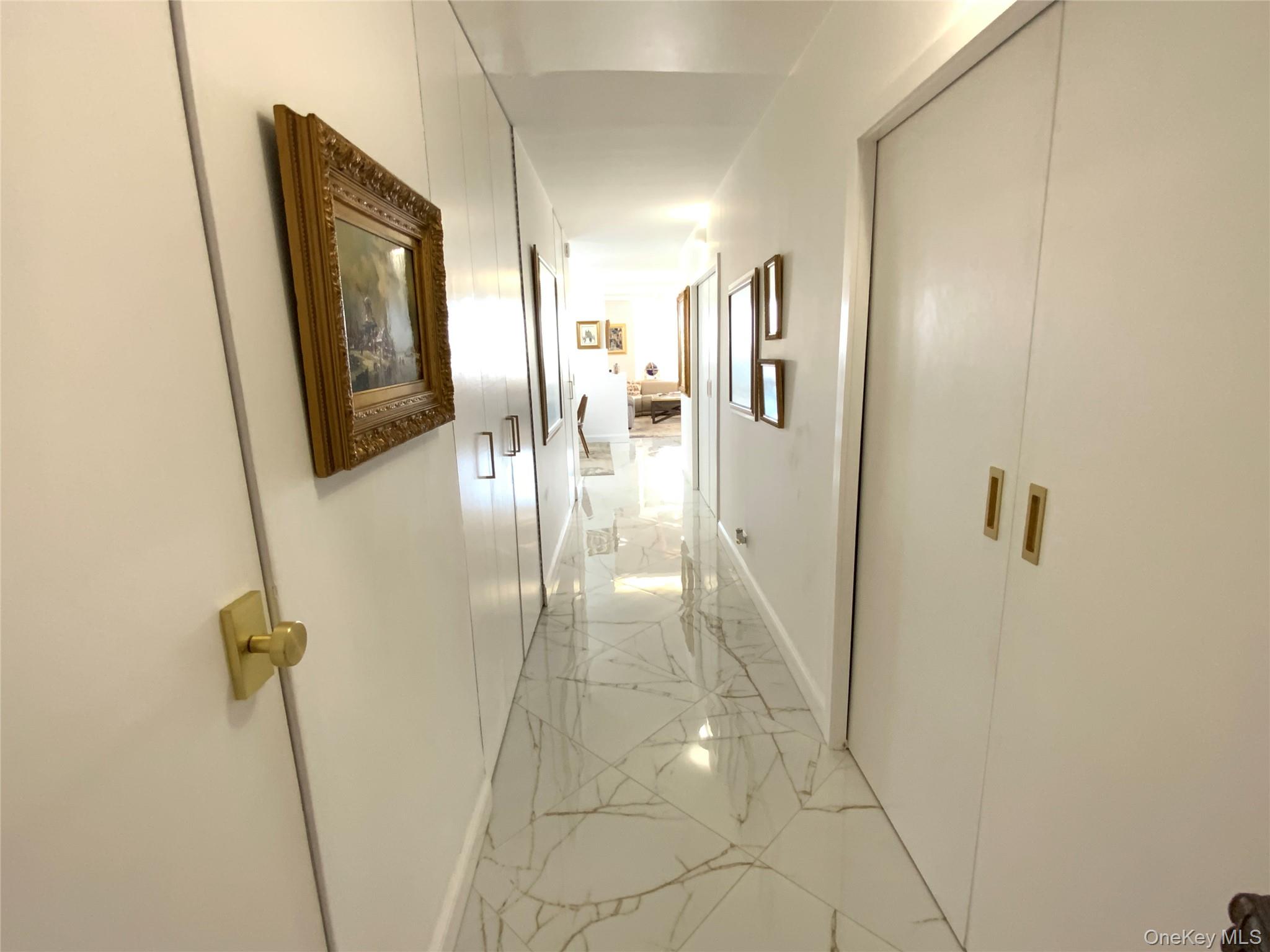 #16 photo, 26910 Grand Central Parkway, কুইন্‌স Floral Park , NY 11005