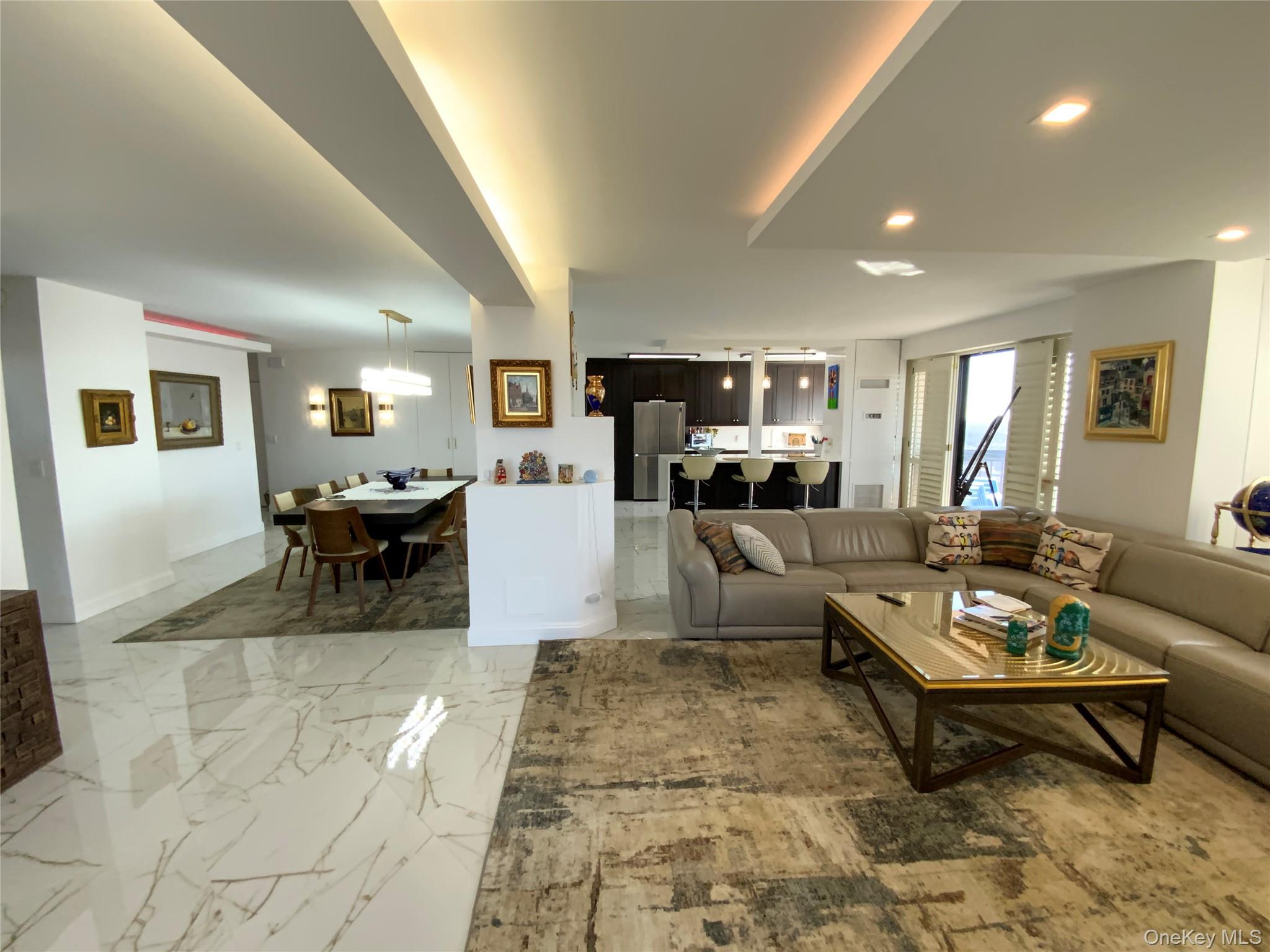 #6 photo, 26910 Grand Central Parkway, কুইন্‌স Floral Park , NY 11005