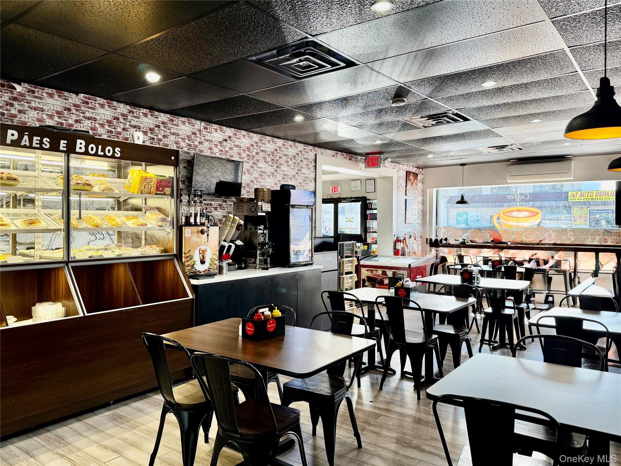 #4 photo, 346 Hillside Avenue, নাসাউ কাউন্টি Williston Park , NY 11596