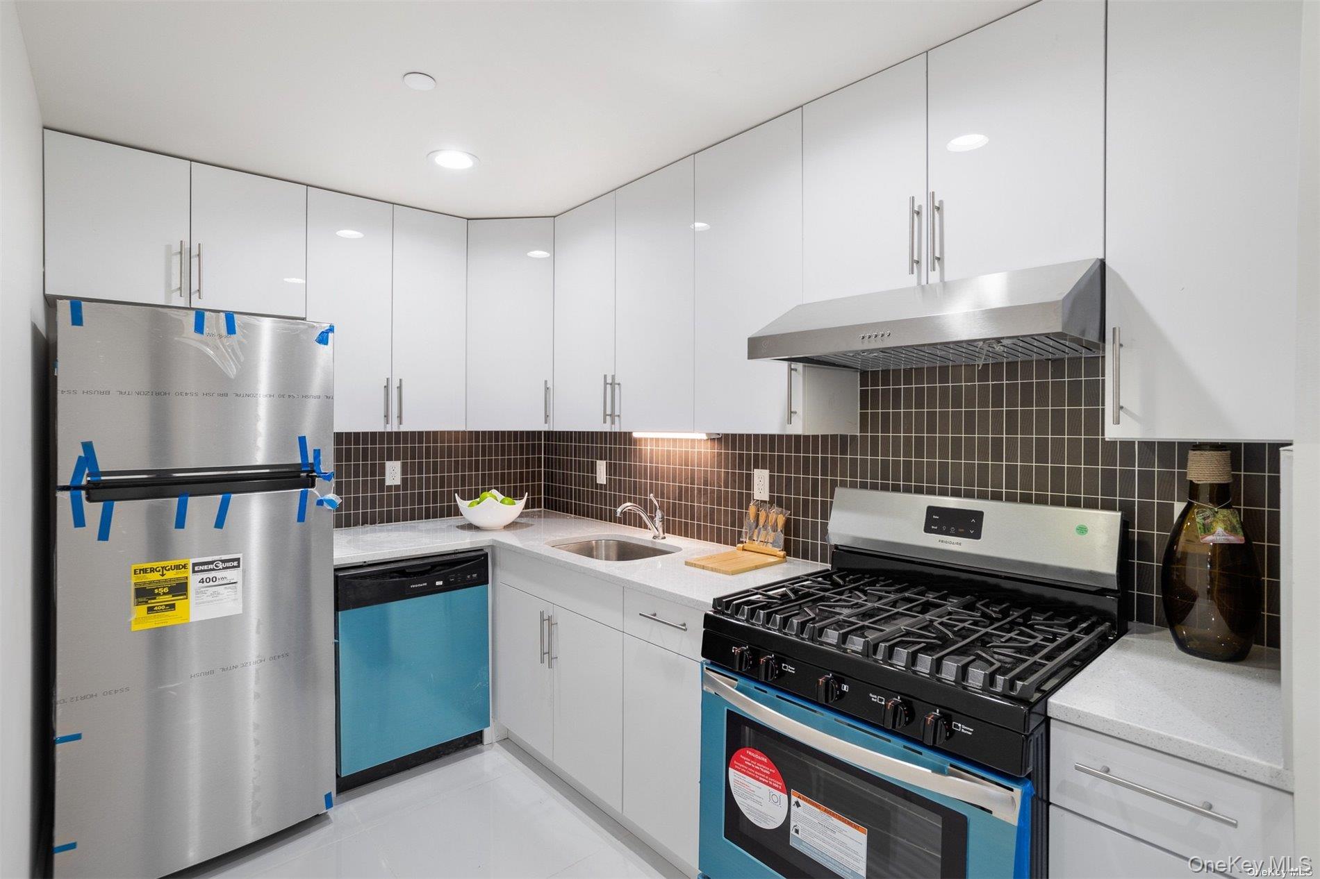 #19 photo, 91-23 Corona Avenue, কুইন্‌স Elmhurst , NY 11373