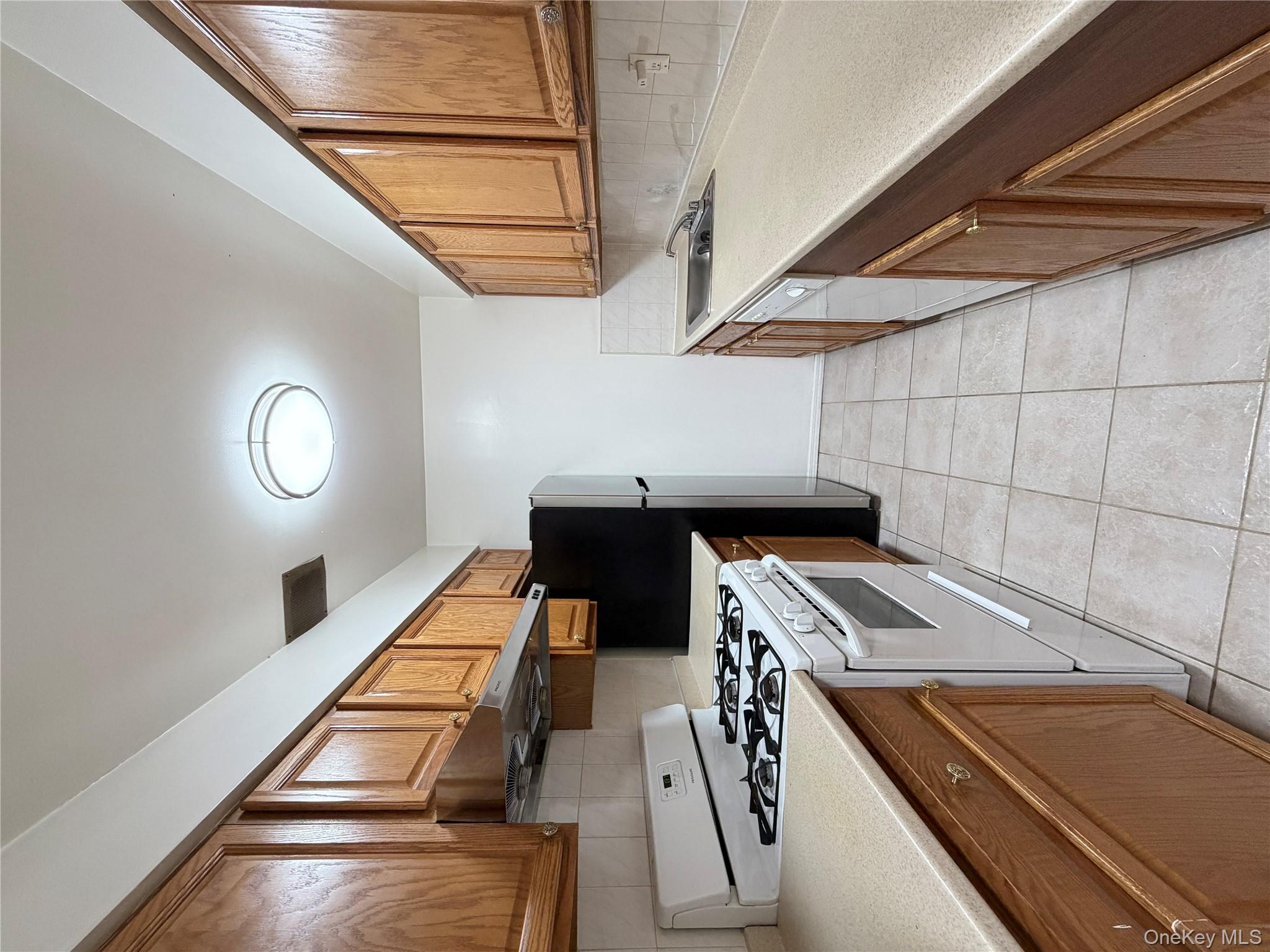 #4 photo, 7929 153rd Street, কুইন্‌স Flushing , NY 11367