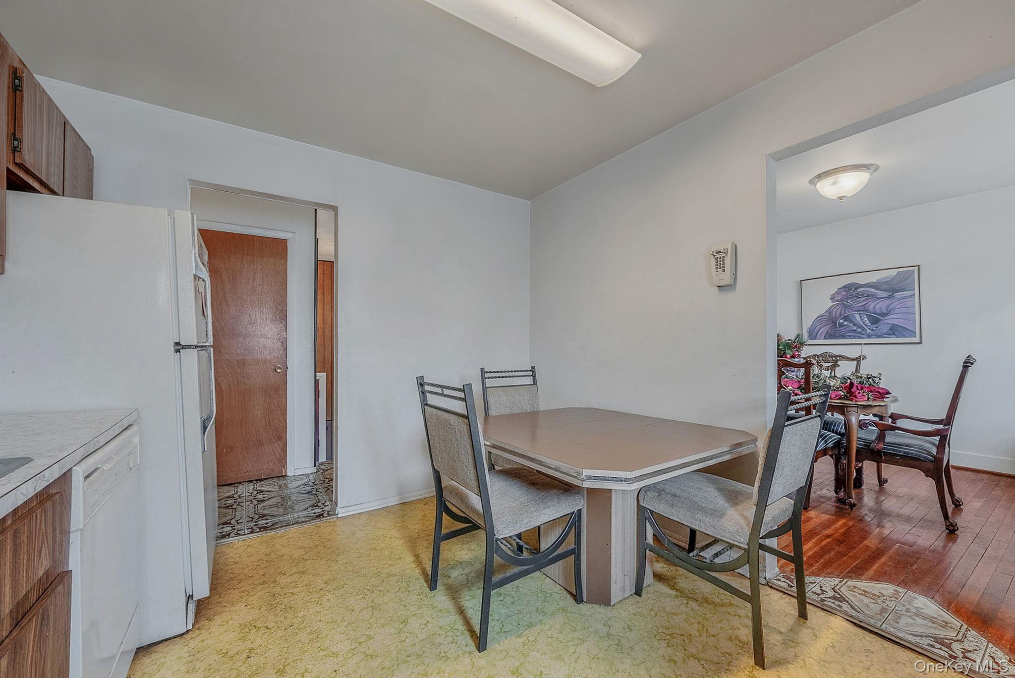 #11 photo, 42 Centerwood Street, West Babylon , NY 11704