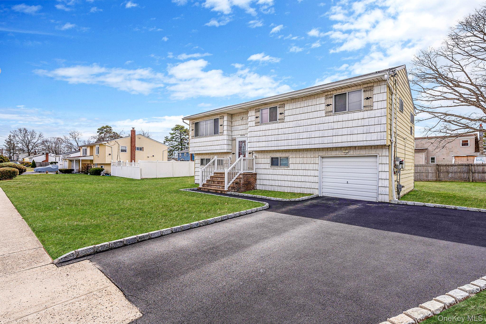 #3 photo, 42 Centerwood Street, West Babylon , NY 11704