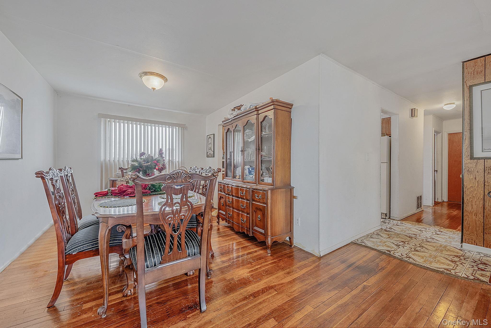 #7 photo, 42 Centerwood Street, West Babylon , NY 11704