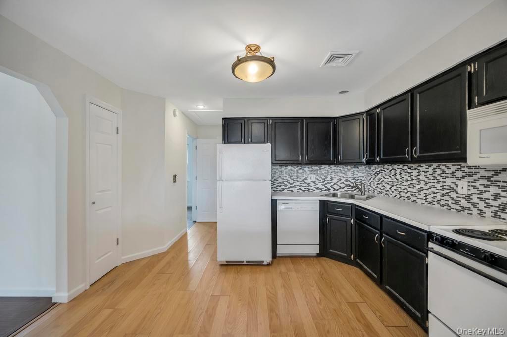 #5 photo, 1 Atlantic Avenue, নাসাউ কাউন্টি Farmingdale , NY 11735