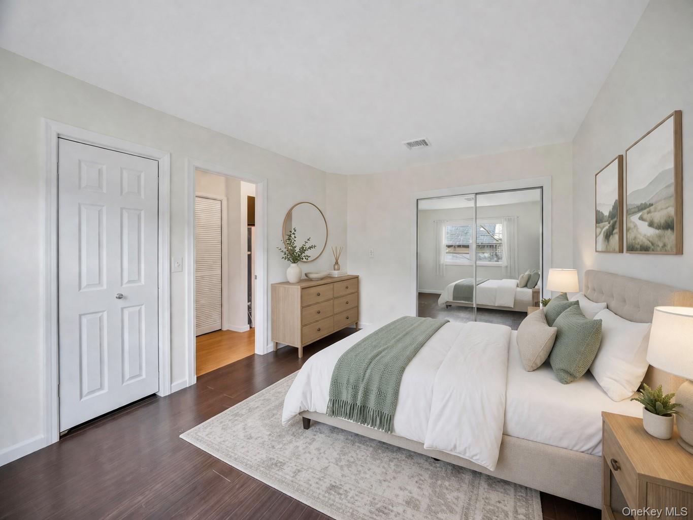 #7 photo, 1 Atlantic Avenue, নাসাউ কাউন্টি Farmingdale , NY 11735