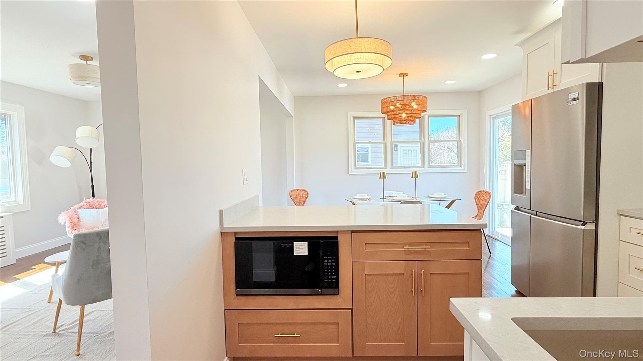 #10 photo, 122 6th Street, Hicksville , NY 11801