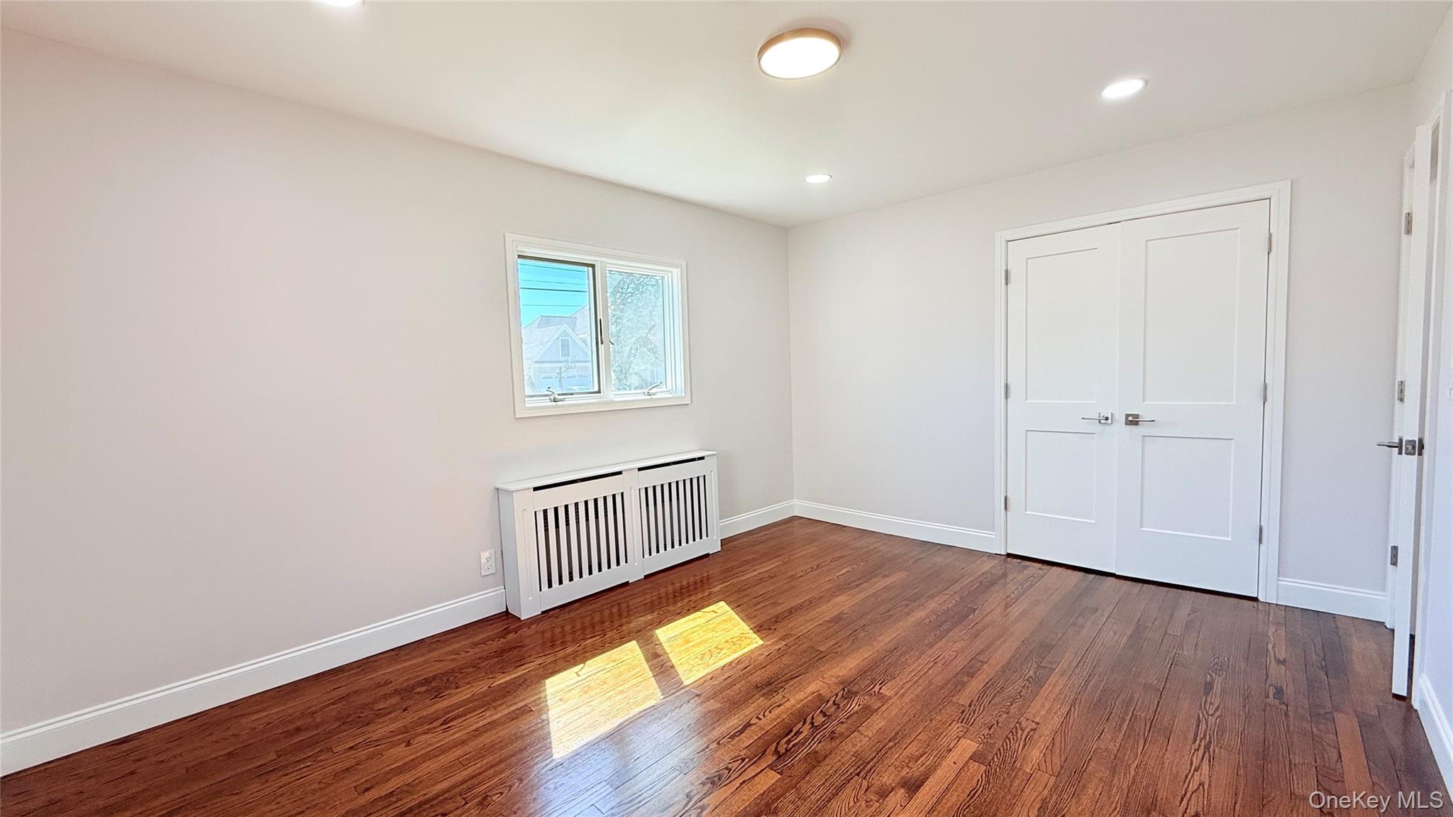 #15 photo, 122 6th Street, Hicksville , NY 11801