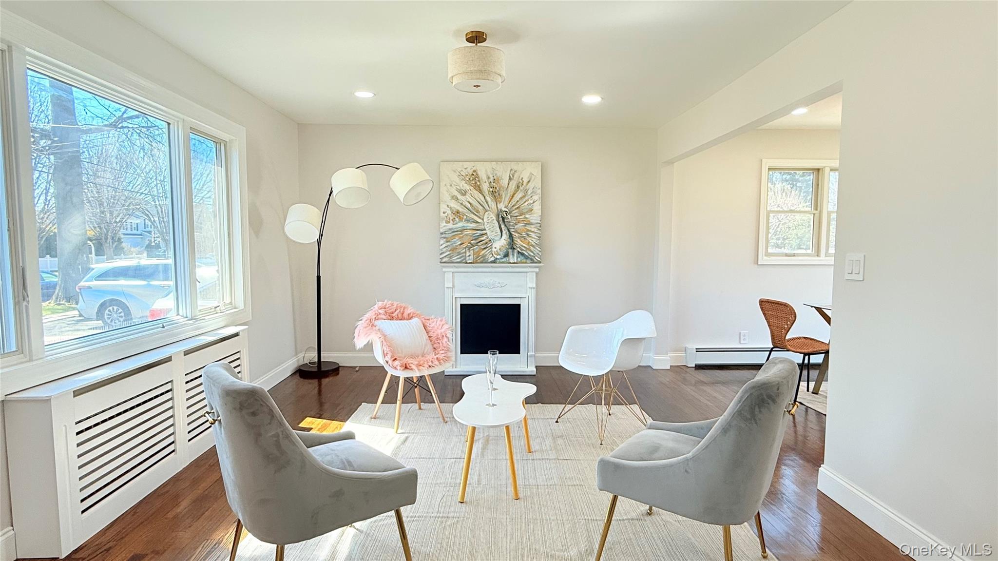 #3 photo, 122 6th Street, Hicksville , NY 11801