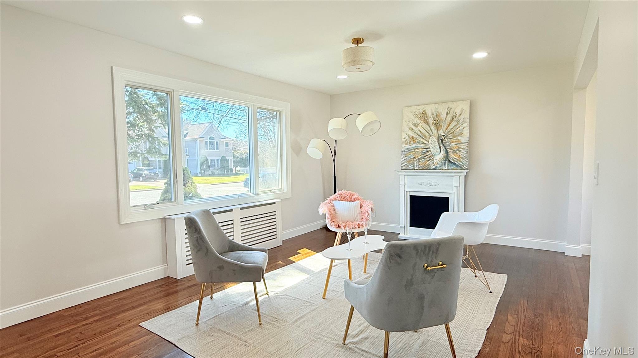 #5 photo, 122 6th Street, Hicksville , NY 11801