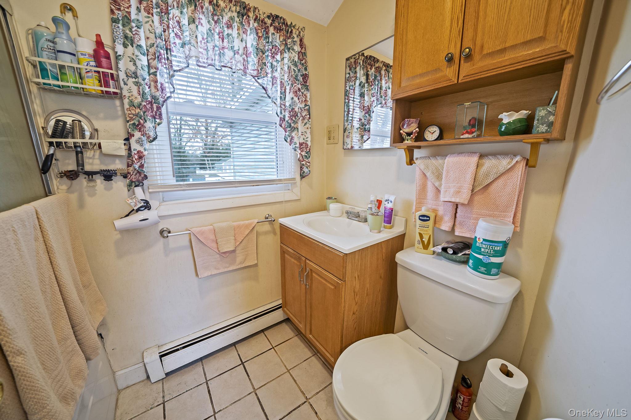 #10 photo, 16 Rexmere Avenue, সাফোক কাউন্টি Farmingville , NY 11738