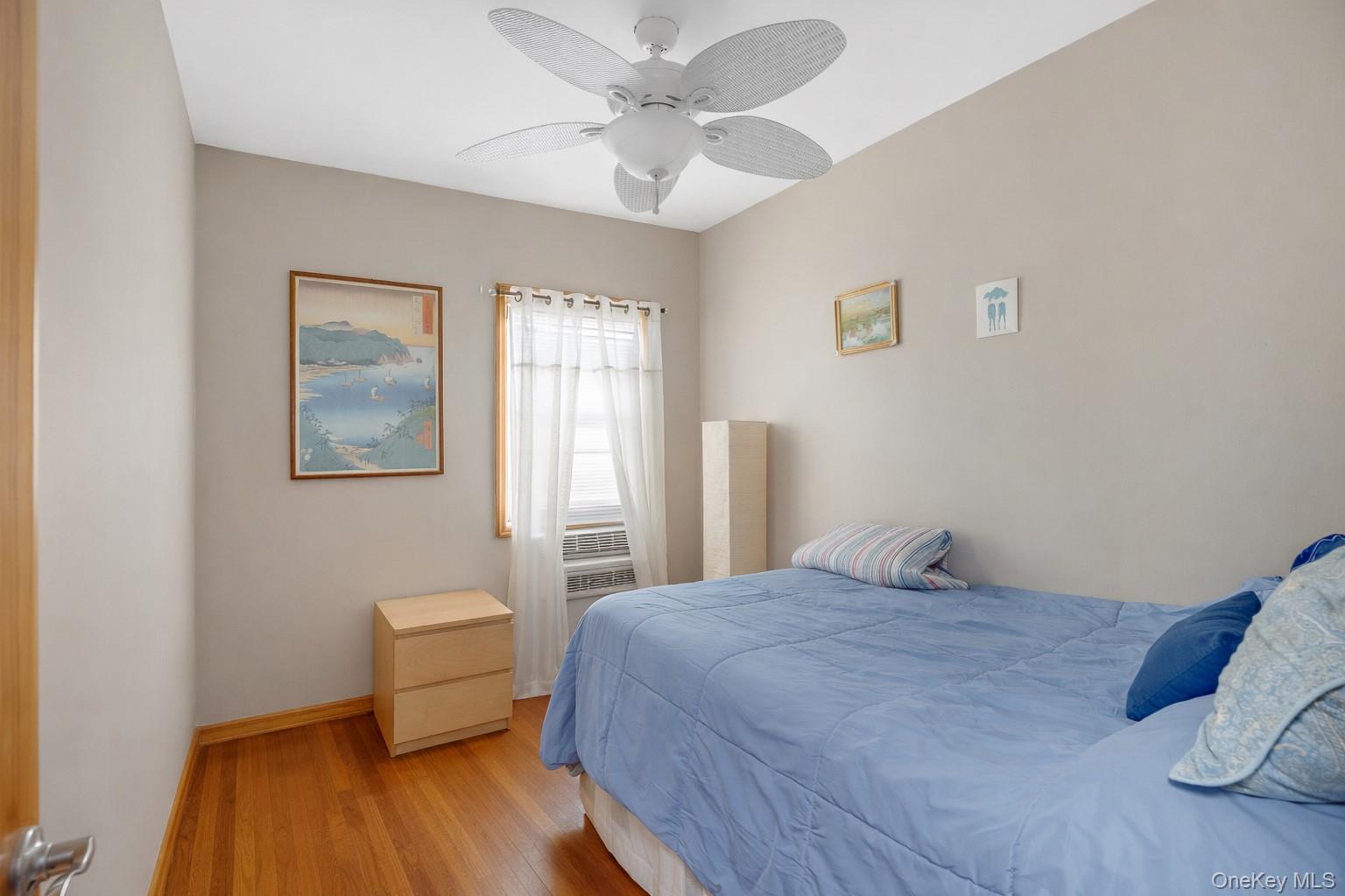 #7 photo, 1662 E 36th Street, הברונקס Brooklyn , NY 11234