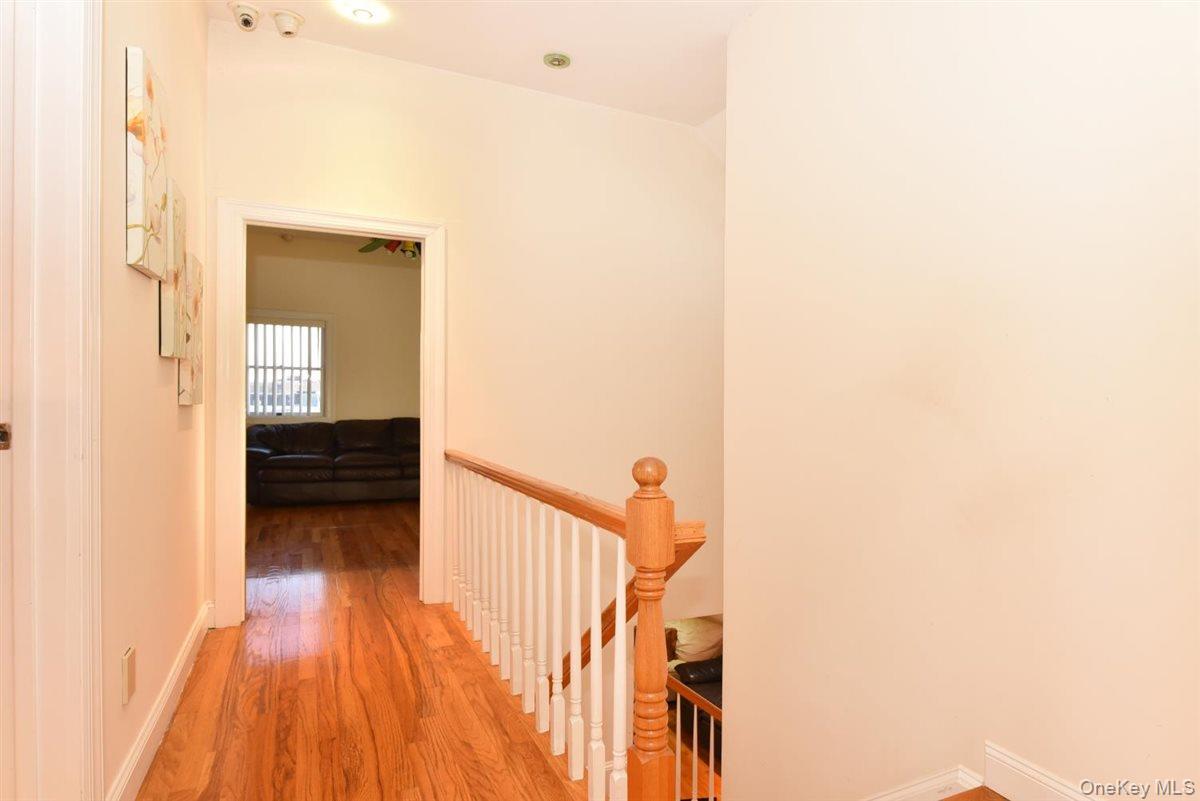 #14 photo, 300 Pennsylvania Avenue, নাসাউ কাউন্টি Mineola , NY 11501