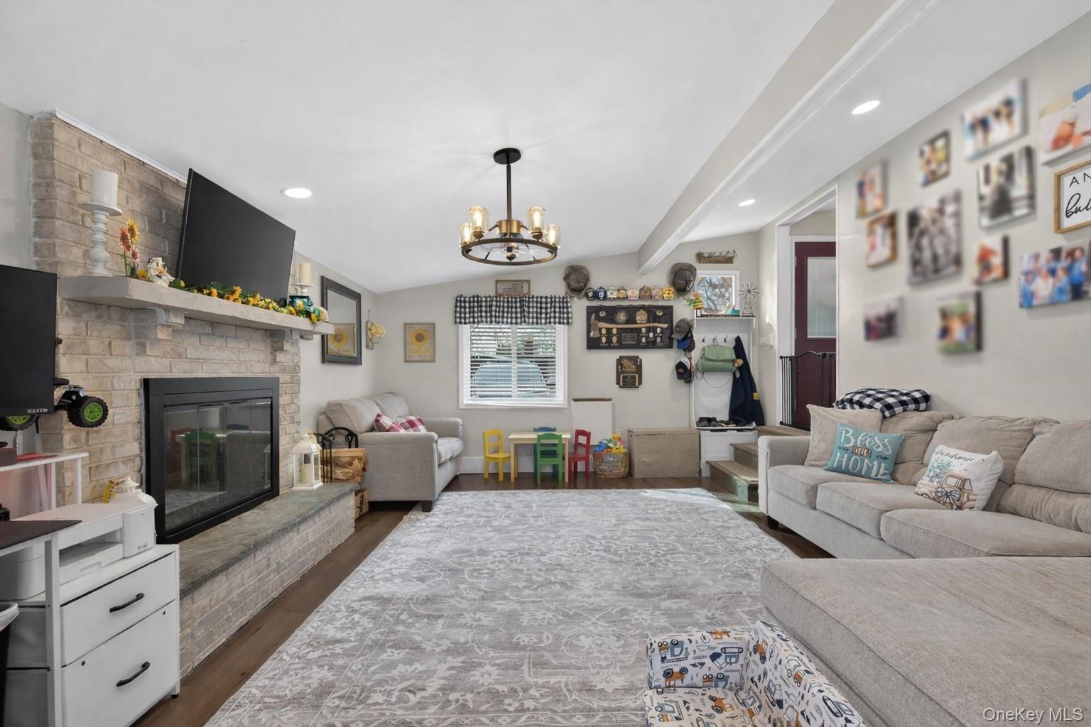 #13 photo, 8 Duane Drive, 東長島 Ronkonkoma , NY 11779