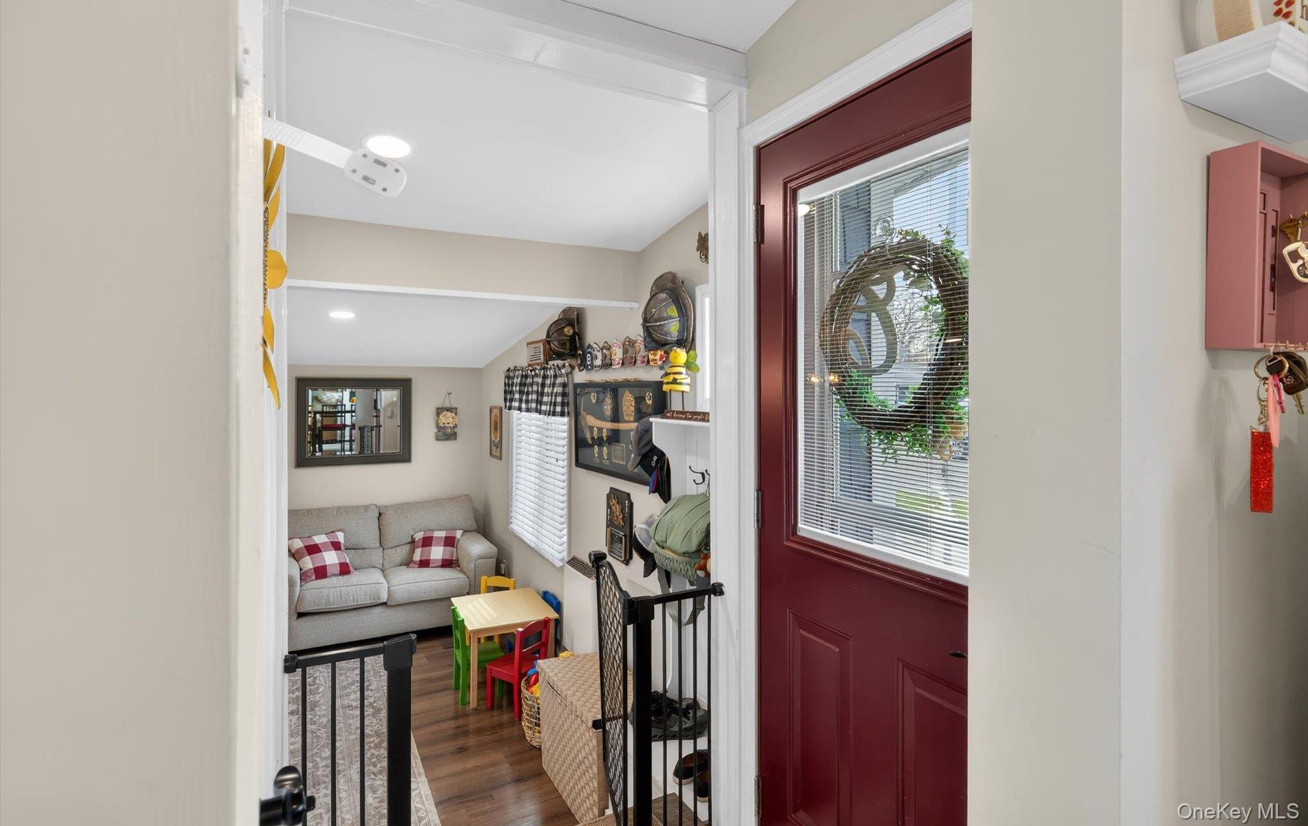 #3 photo, 8 Duane Drive, 東長島 Ronkonkoma , NY 11779