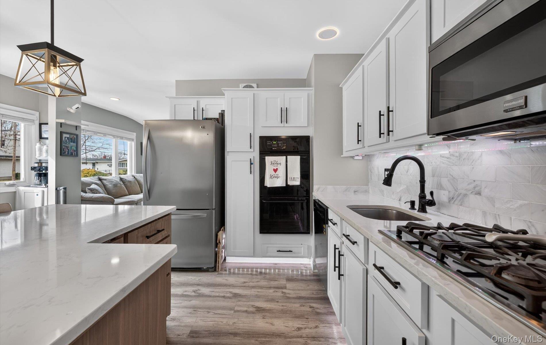 #8 photo, 8 Duane Drive, 東長島 Ronkonkoma , NY 11779