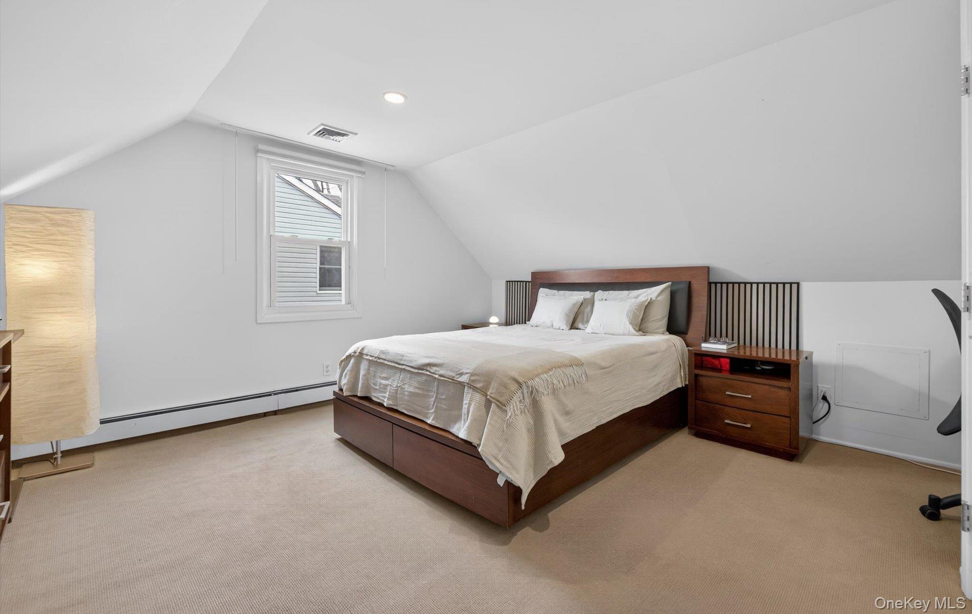 #12 photo, 28 Harbor Road, নাসাউ কাউন্টি Port Washington , NY 11050