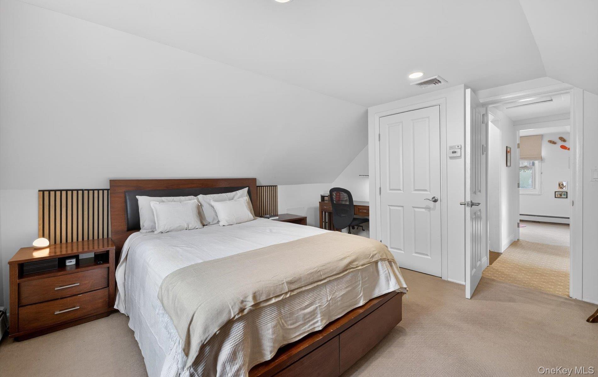 #13 photo, 28 Harbor Road, নাসাউ কাউন্টি Port Washington , NY 11050