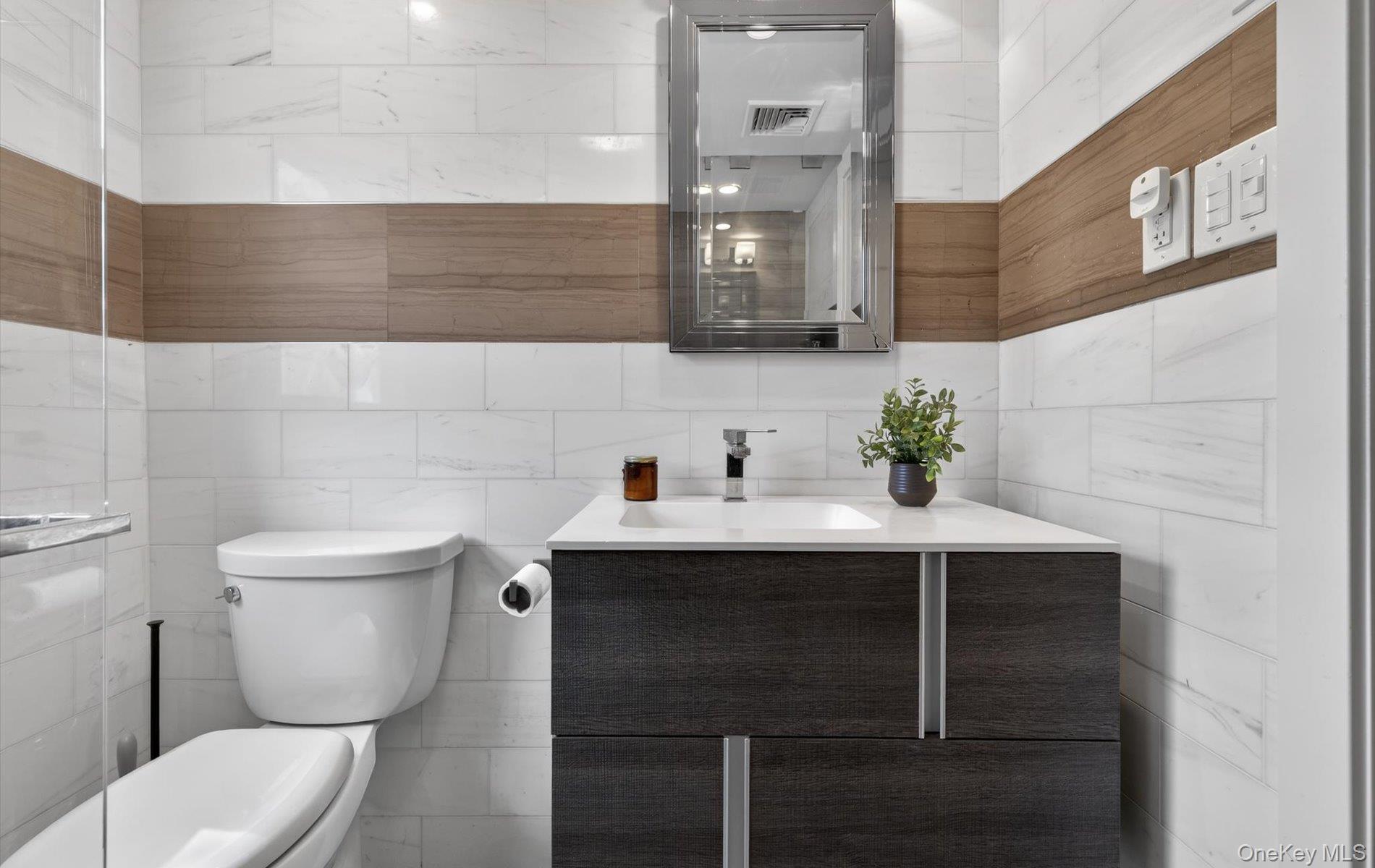 #19 photo, 28 Harbor Road, নাসাউ কাউন্টি Port Washington , NY 11050