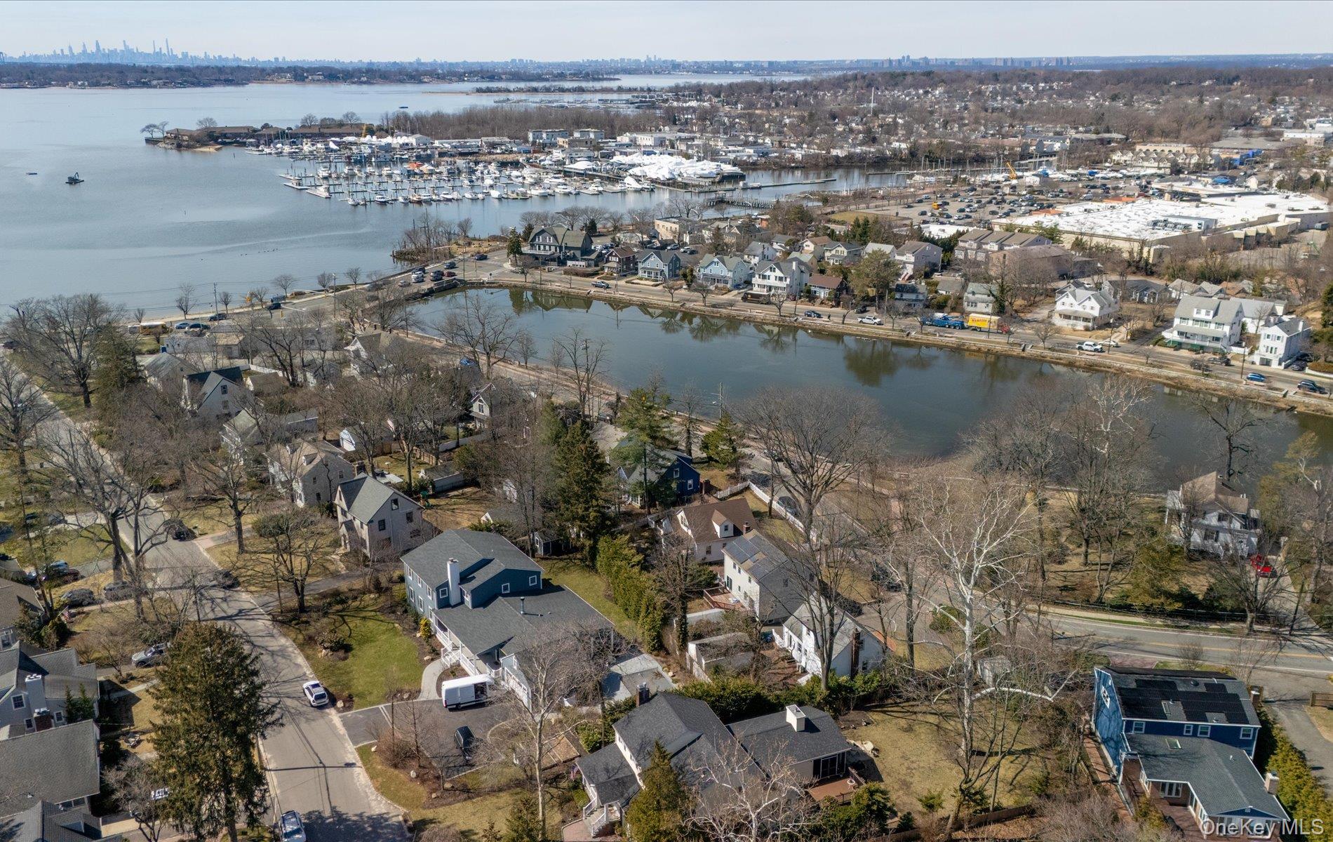 #2 photo, 28 Harbor Road, নাসাউ কাউন্টি Port Washington , NY 11050