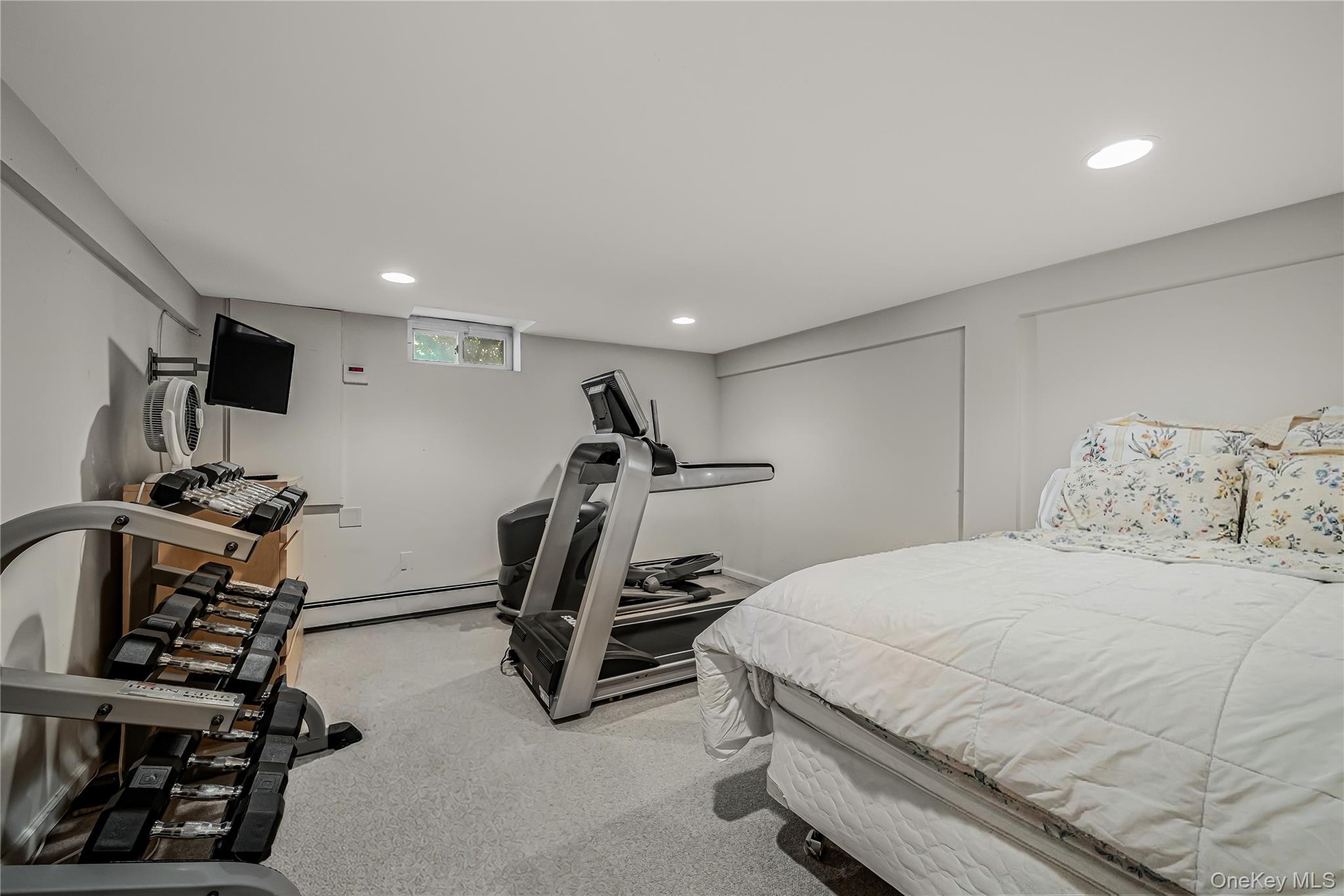 #20 photo, 18 Woodland Road, নাসাউ কাউন্টি Roslyn , NY 11576