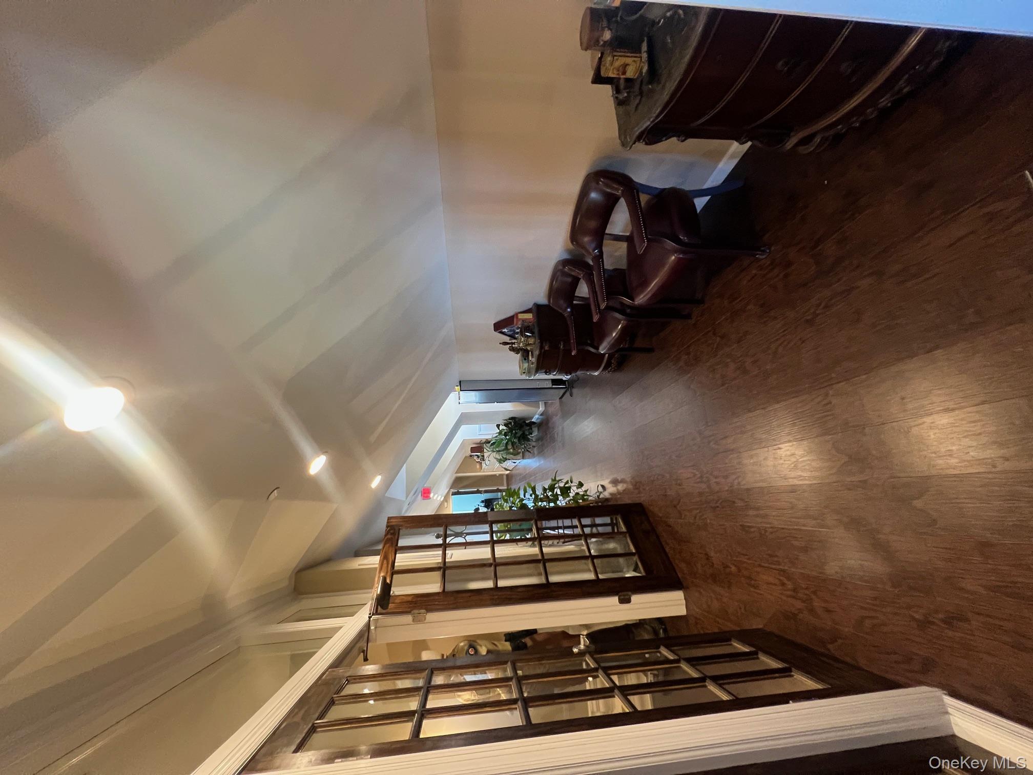 #15 photo, 5720 Old Sunrise Highway, নাসাউ কাউন্টি Massapequa , NY 11758