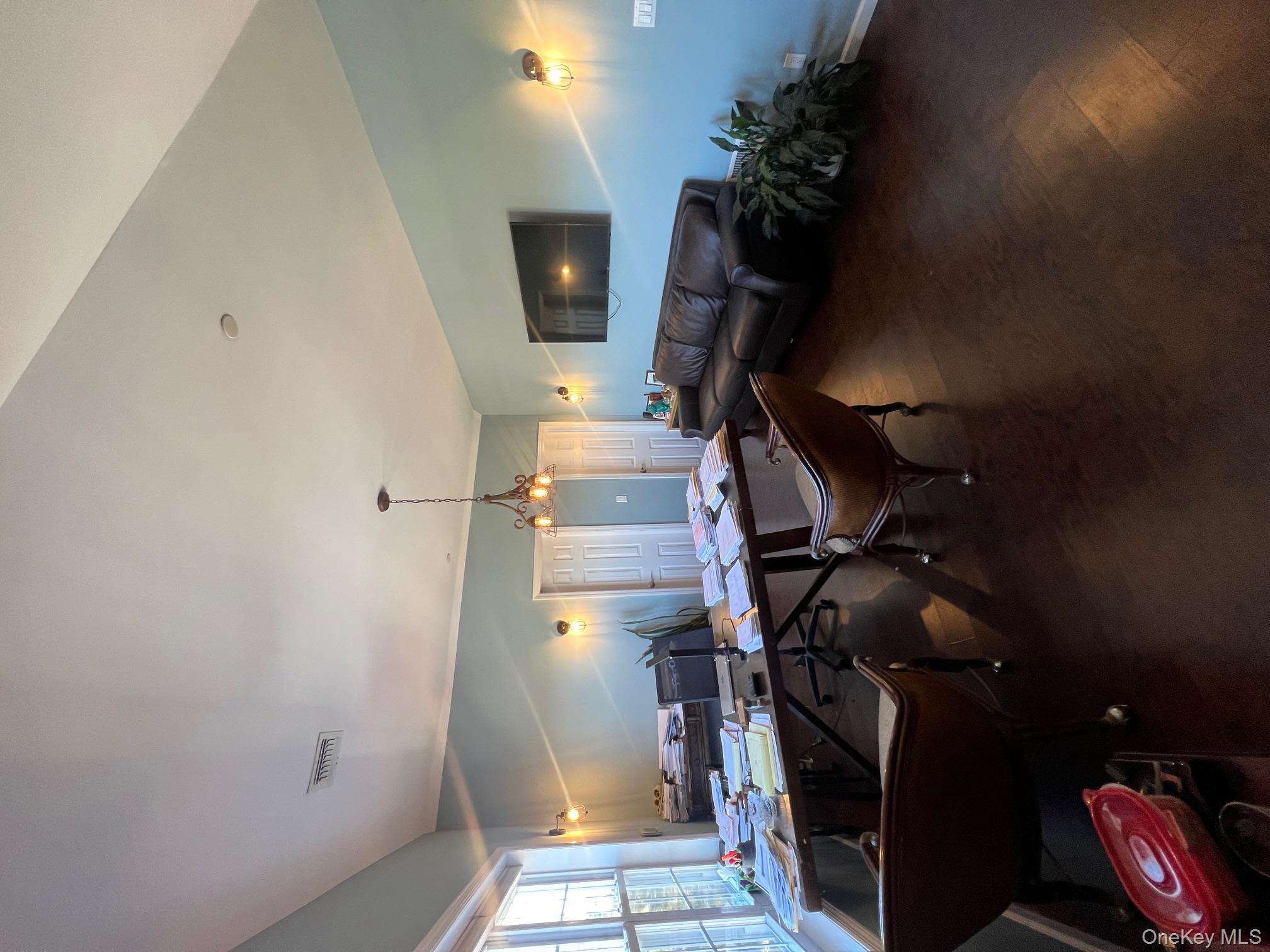 #5 photo, 5720 Old Sunrise Highway, নাসাউ কাউন্টি Massapequa , NY 11758