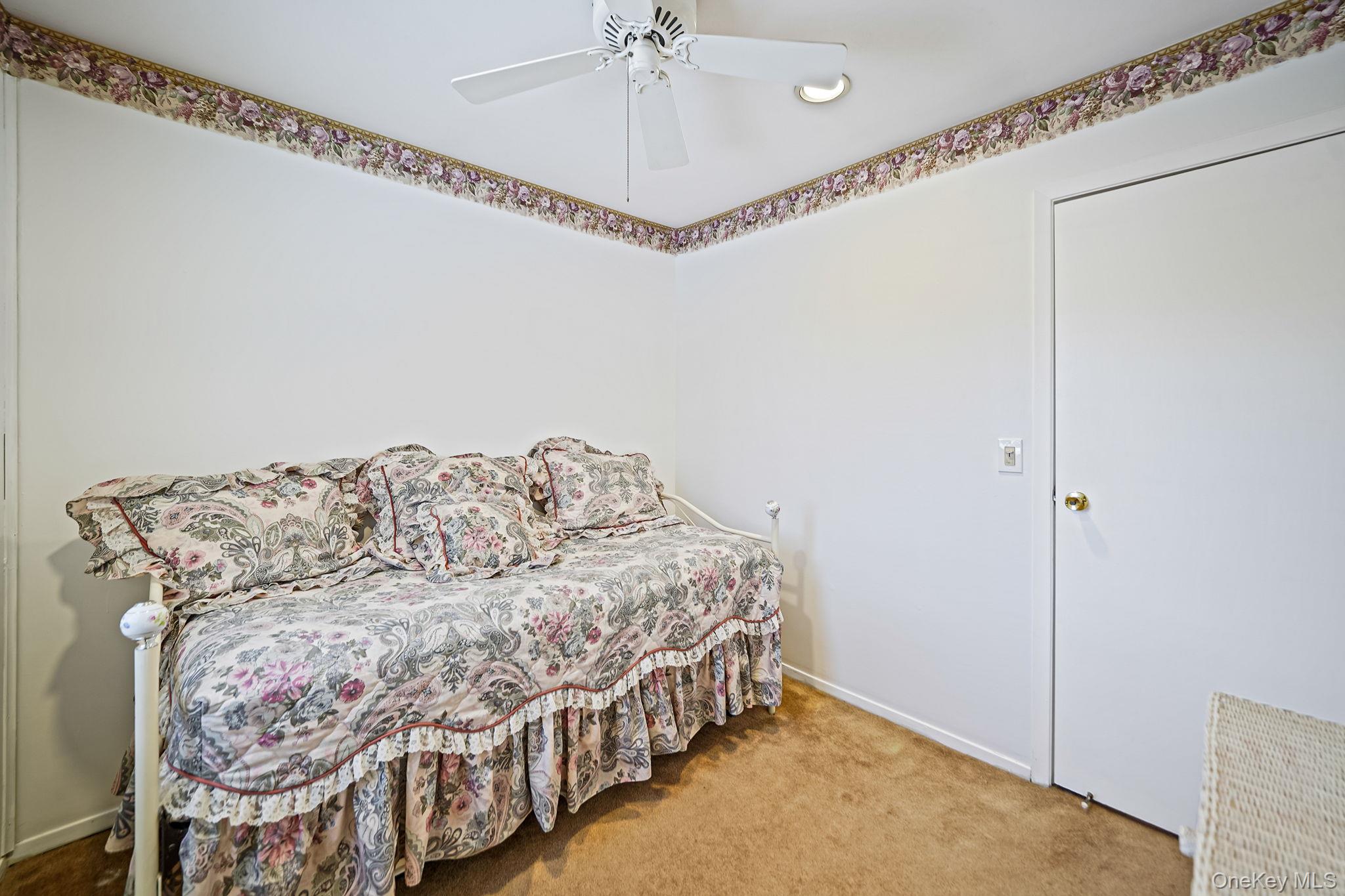 #12 photo, 8 Huntington Commons, Саффолк ‖ Yaphank , NY 11980