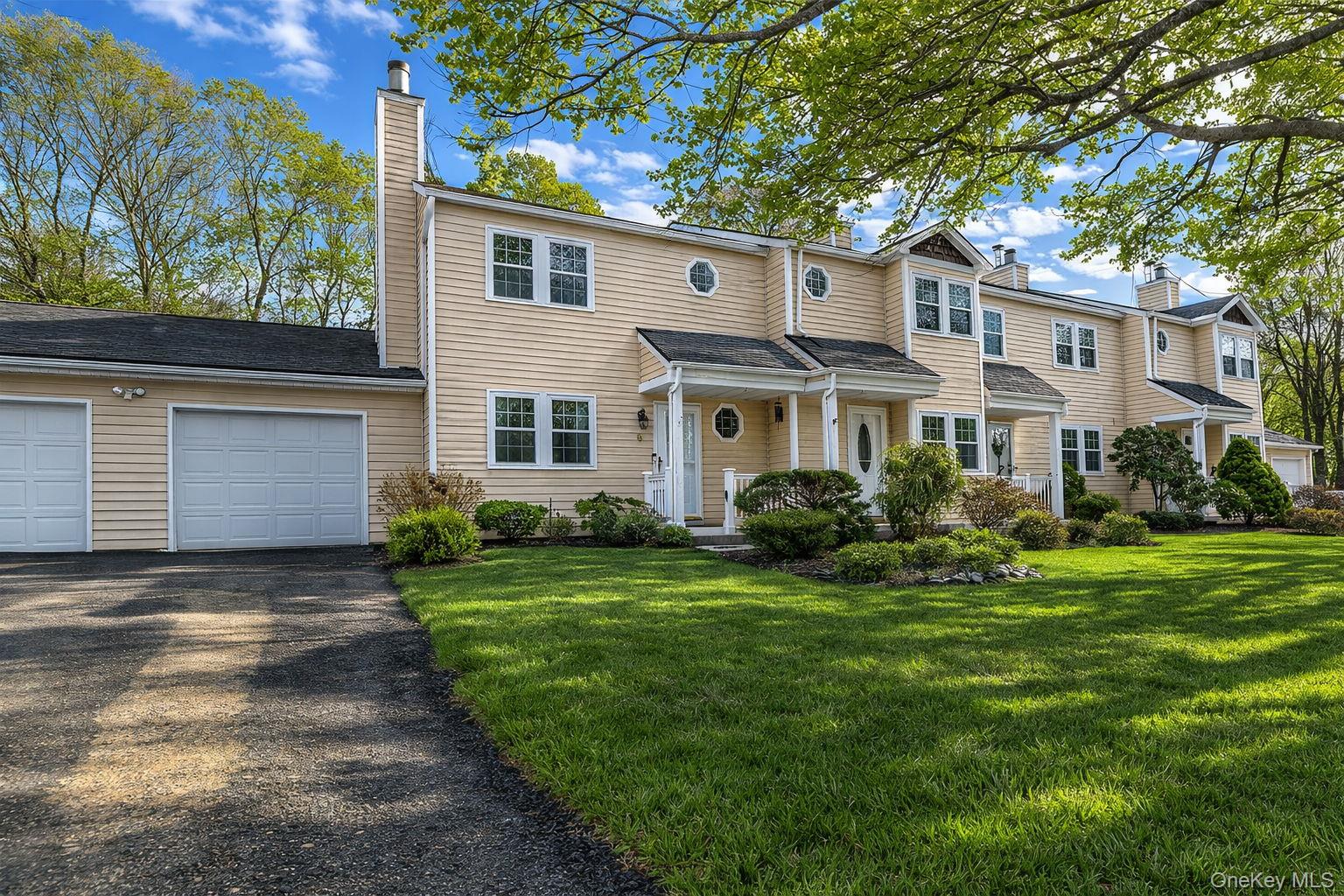 #2 photo, 8 Huntington Commons, Саффолк ‖ Yaphank , NY 11980