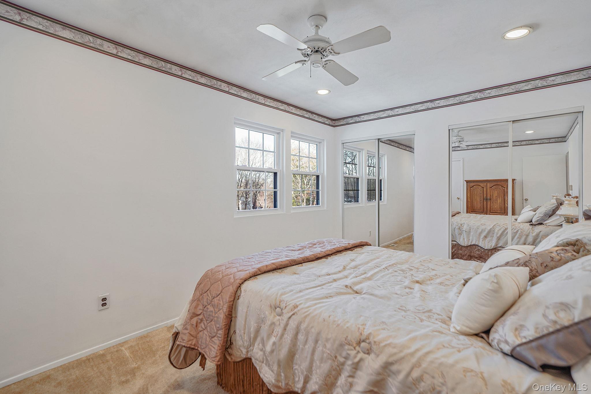 #20 photo, 8 Huntington Commons, Саффолк ‖ Yaphank , NY 11980