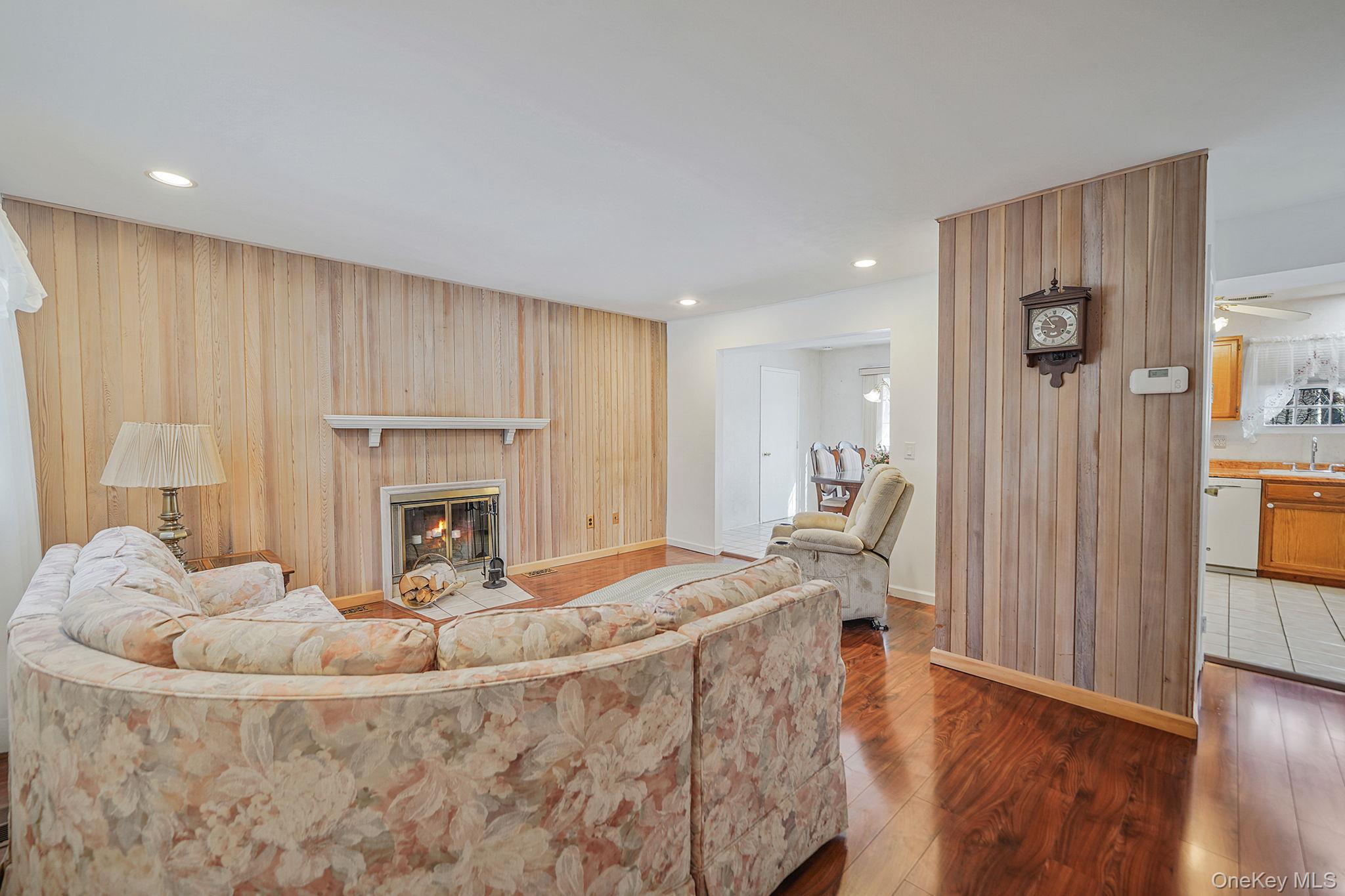 #3 photo, 8 Huntington Commons, Саффолк ‖ Yaphank , NY 11980