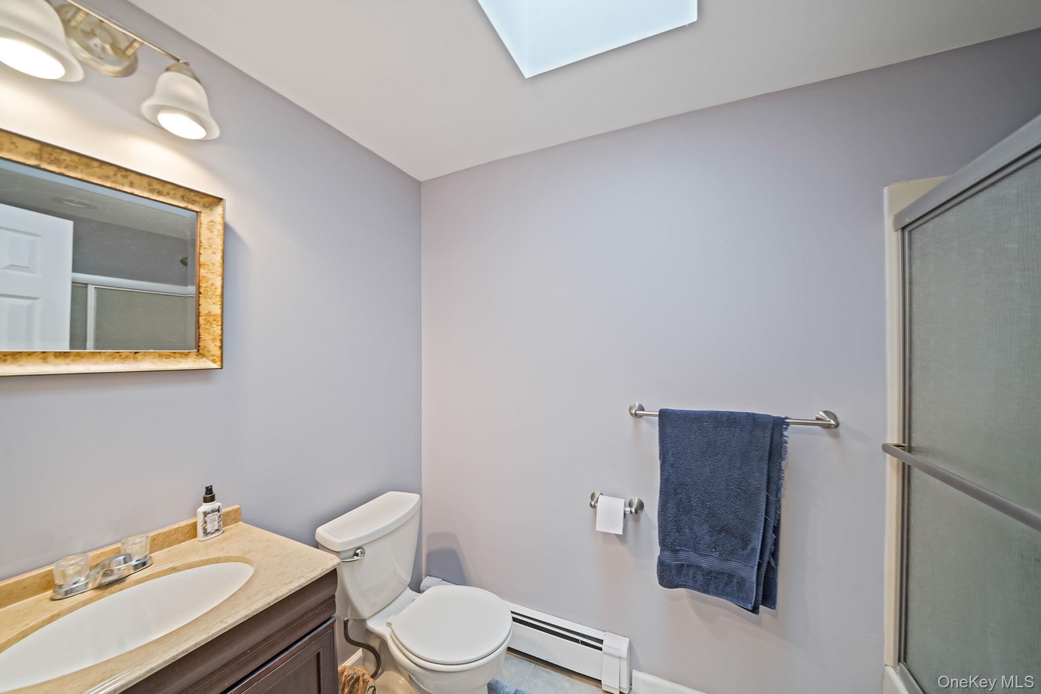 #12 photo, 111 Friendship Drive, সাফোক কাউন্টি Rocky Point , NY 11778