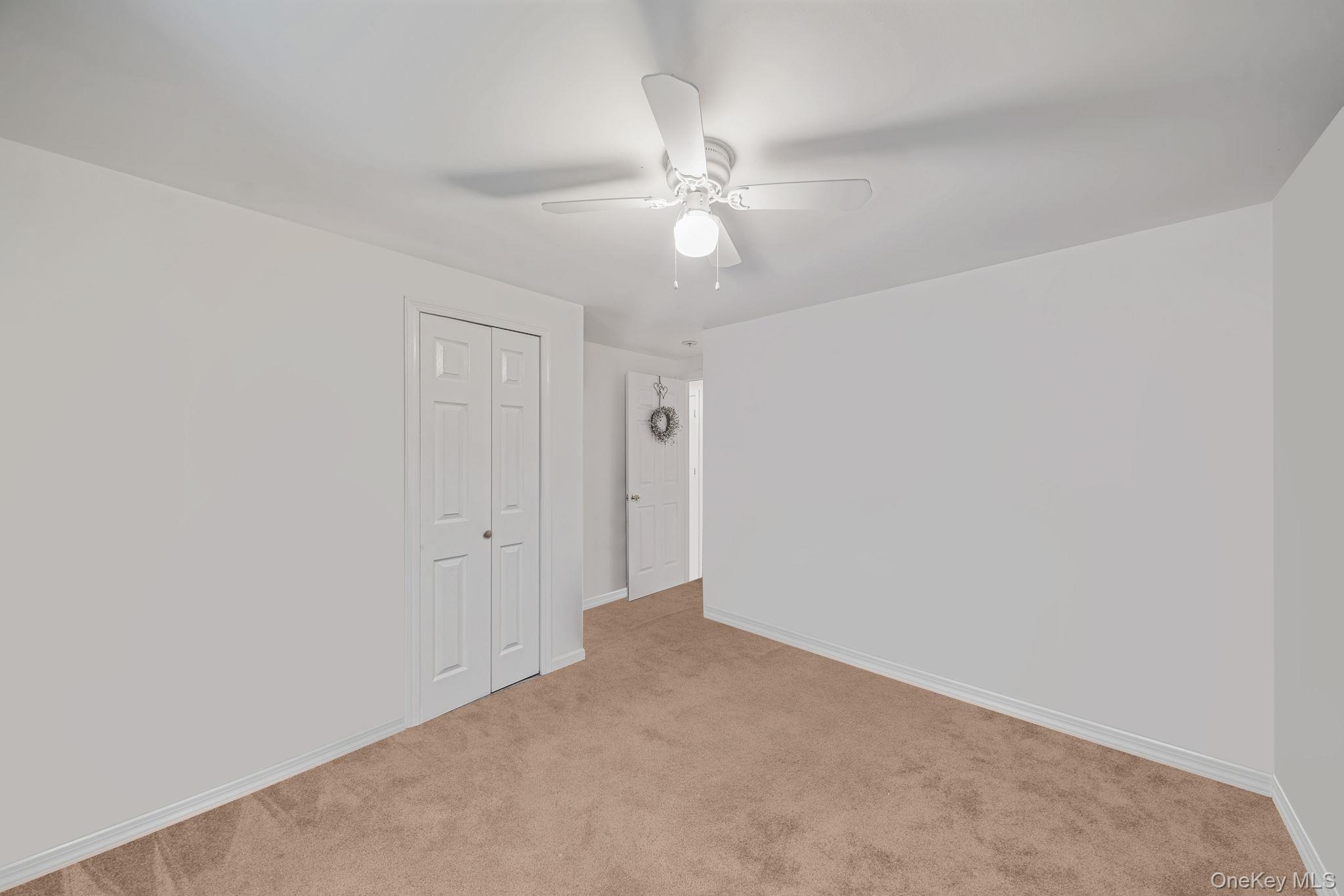 #15 photo, 111 Friendship Drive, সাফোক কাউন্টি Rocky Point , NY 11778