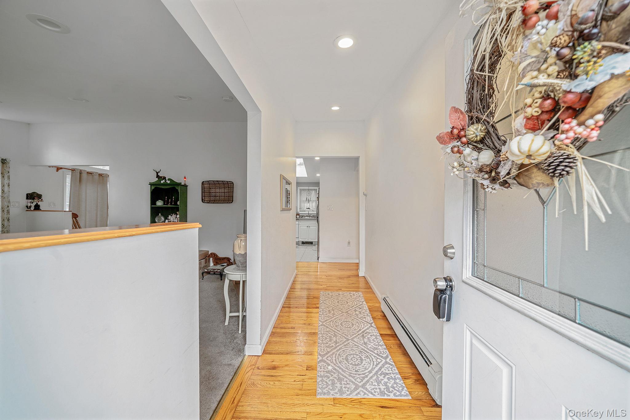 #3 photo, 111 Friendship Drive, সাফোক কাউন্টি Rocky Point , NY 11778