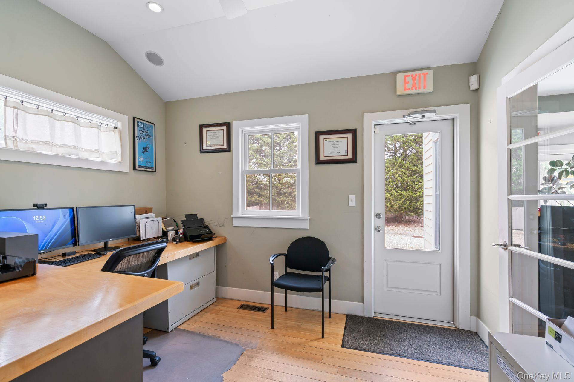 #12 photo, 67 Fort Salonga Road, সাফোক কাউন্টি Northport , NY 11768