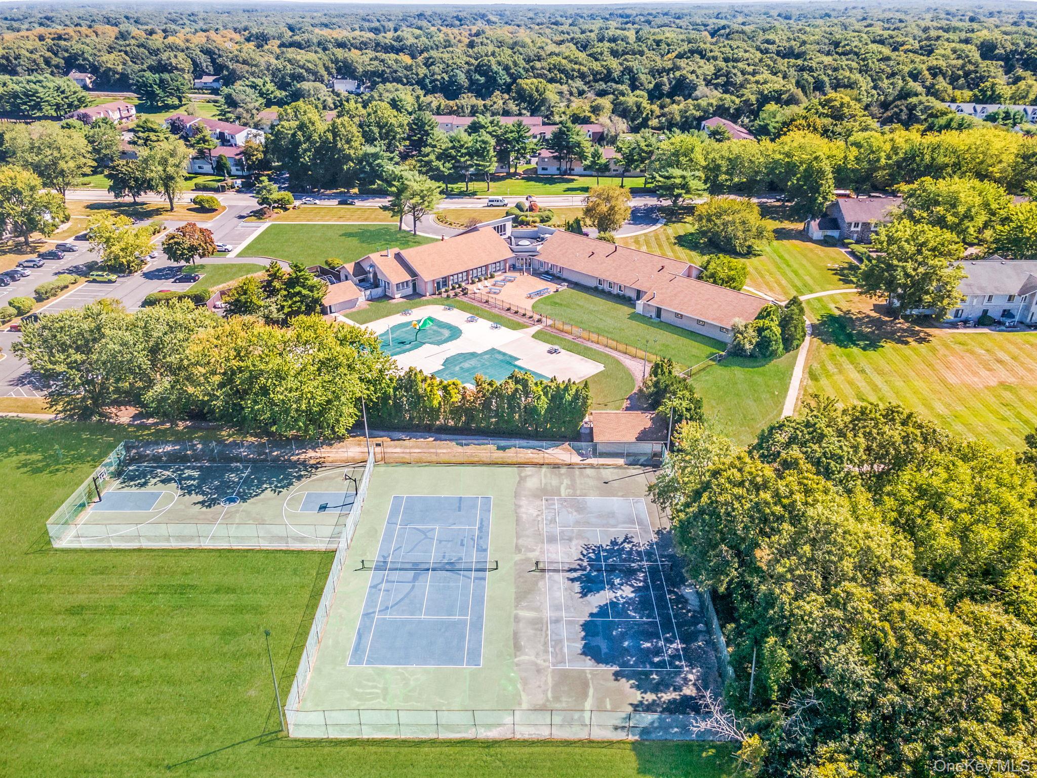 #17 photo, 9 Kiowa Court, সাফোক কাউন্টি Coram , NY 11727