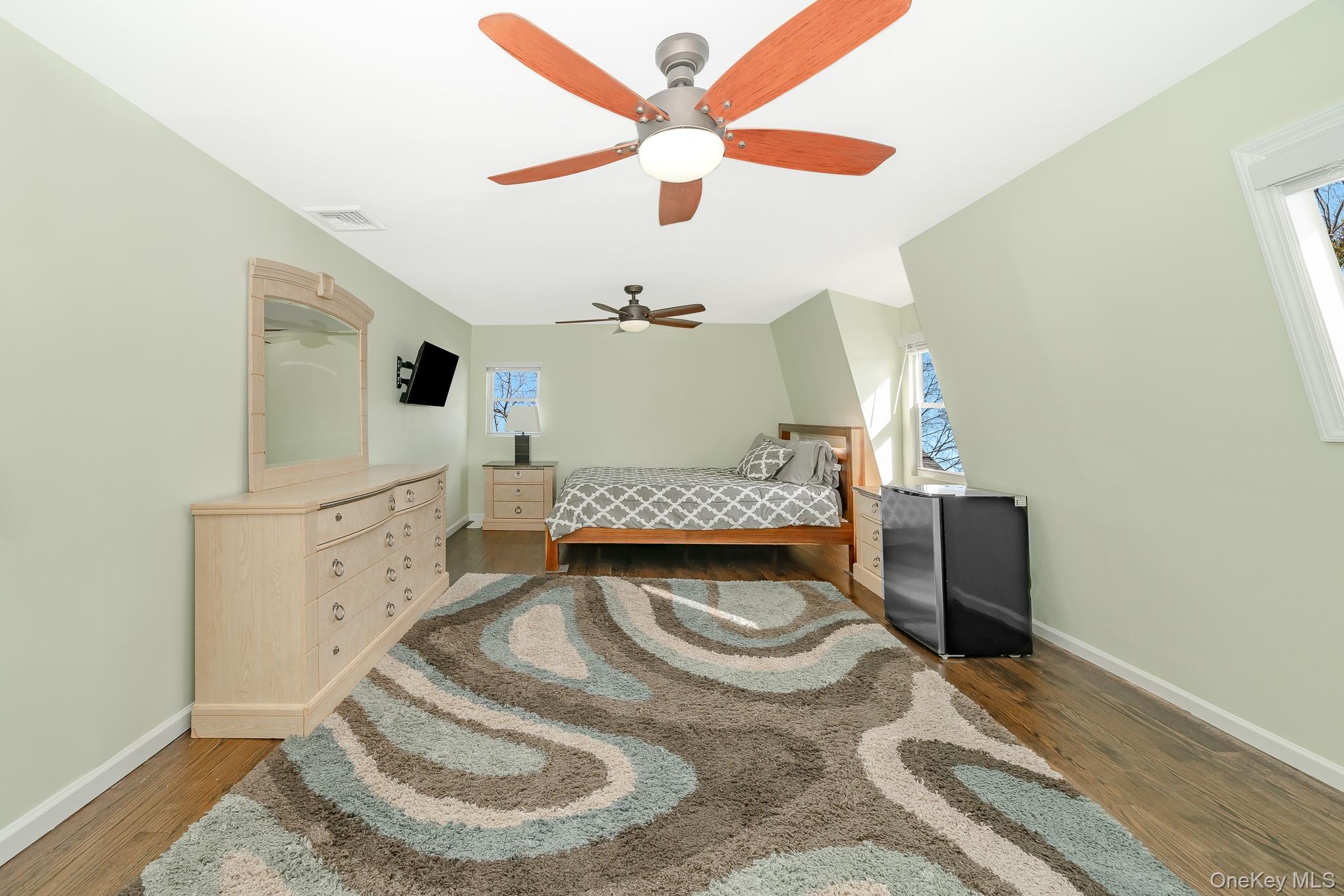 #16 photo, 2431 Riverside Drive, নাসাউ কাউন্টি Wantagh , NY 11793