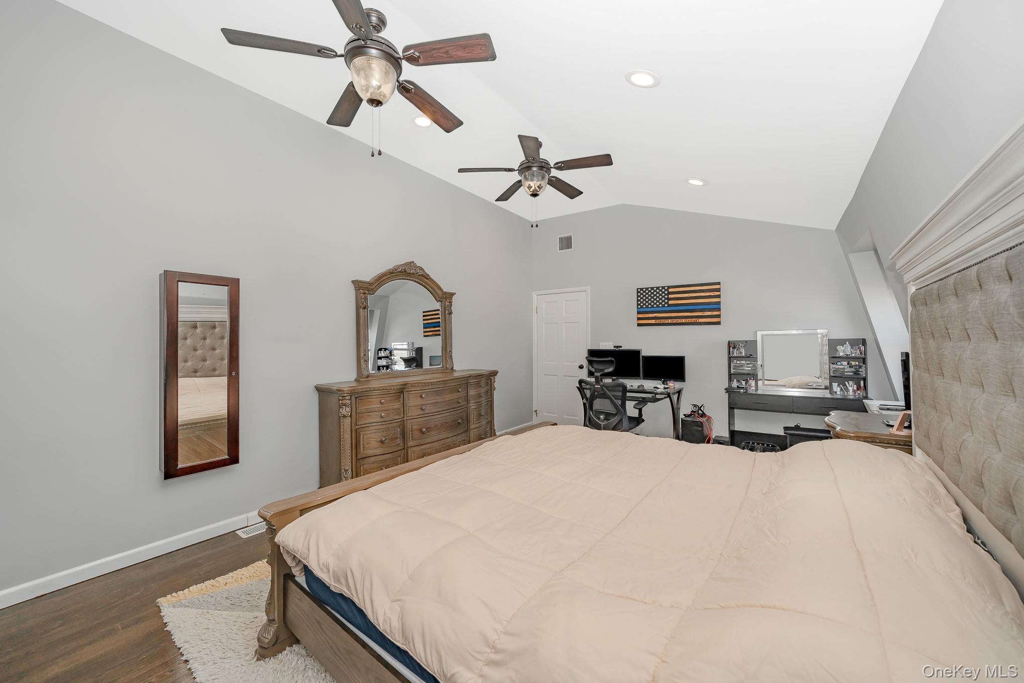 #20 photo, 2431 Riverside Drive, নাসাউ কাউন্টি Wantagh , NY 11793