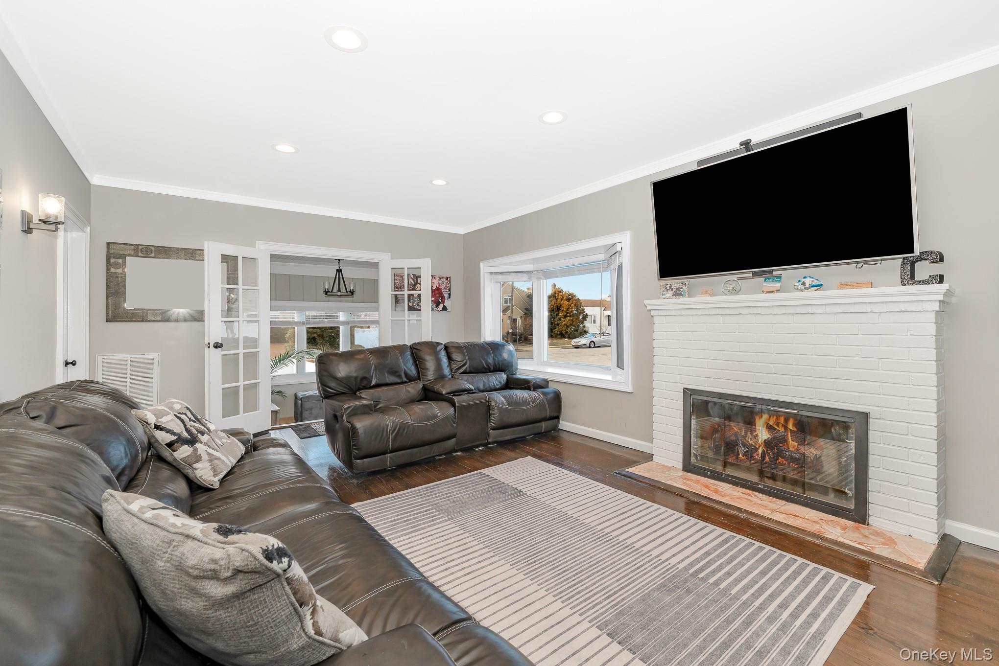 #7 photo, 2431 Riverside Drive, নাসাউ কাউন্টি Wantagh , NY 11793