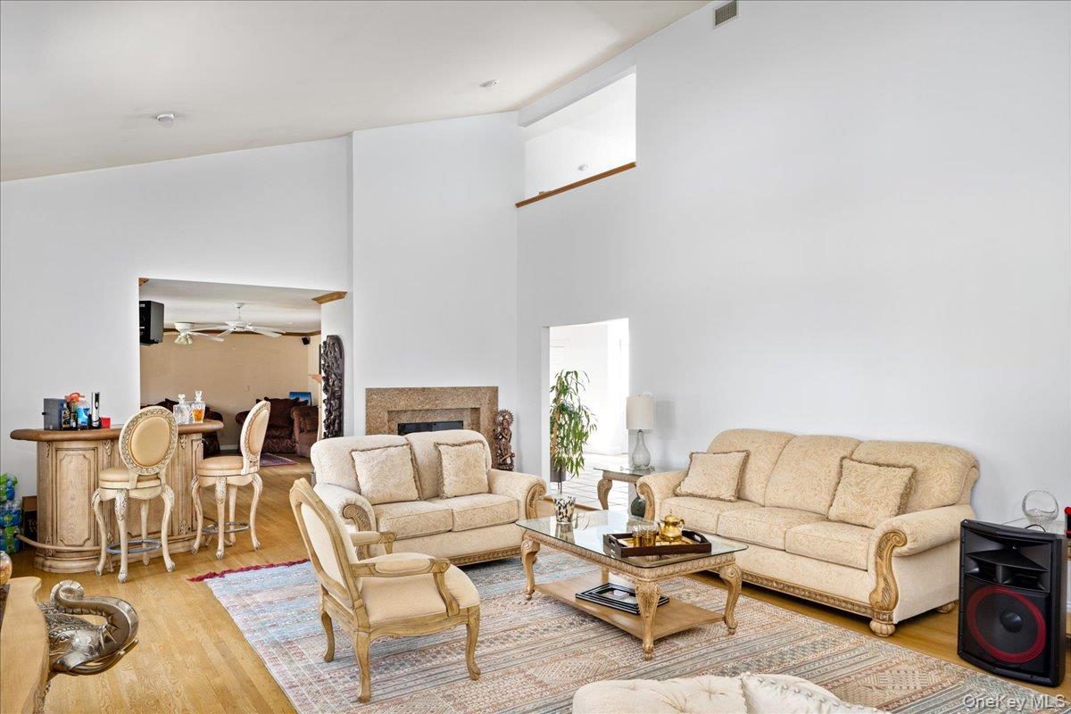 #5 photo, 90 Belvedere Drive, নাসাউ কাউন্টি Oyster Bay Cove , NY 11791