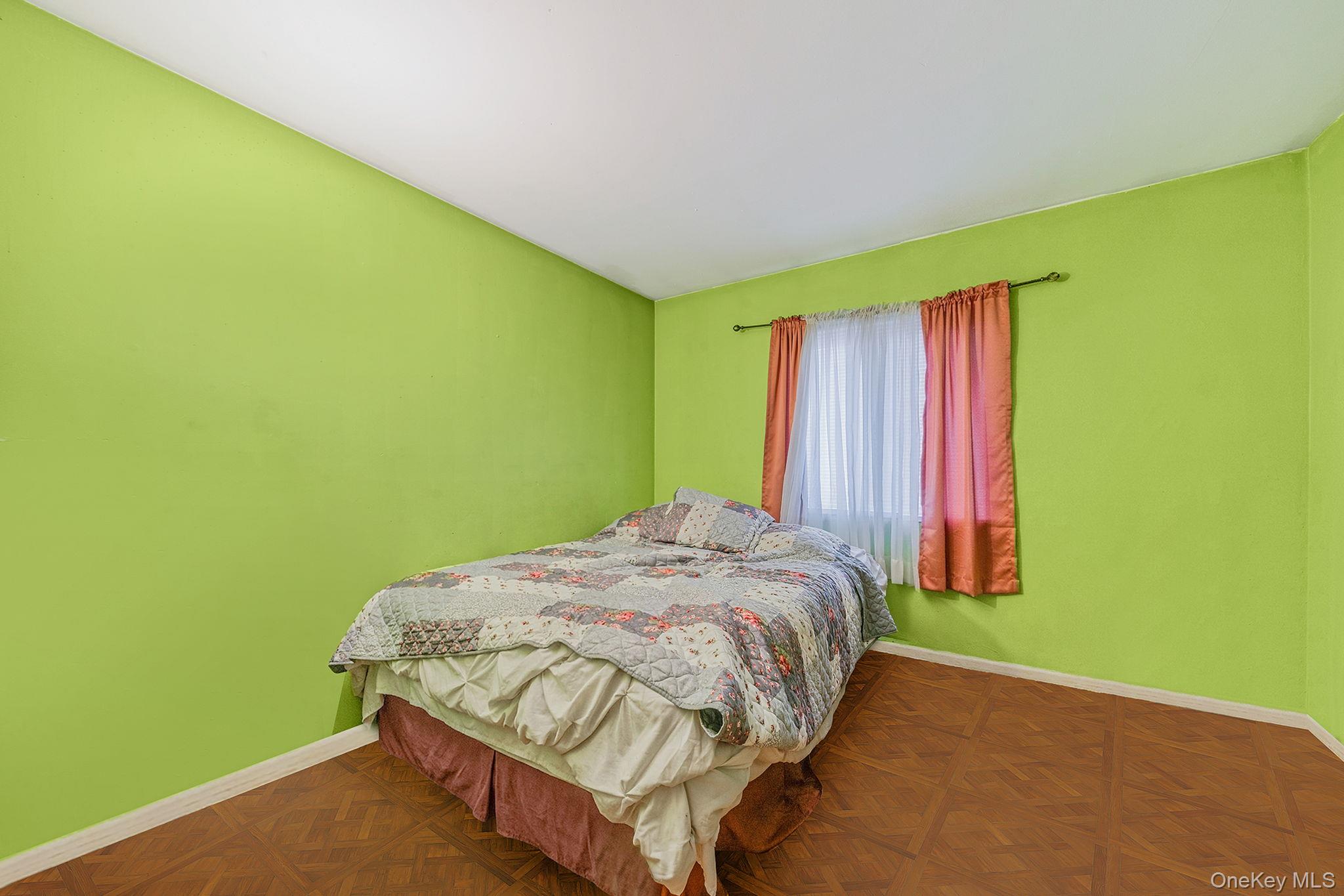 #9 photo, 15 Carr Lane, সাফোক কাউন্টি Medford , NY 11763