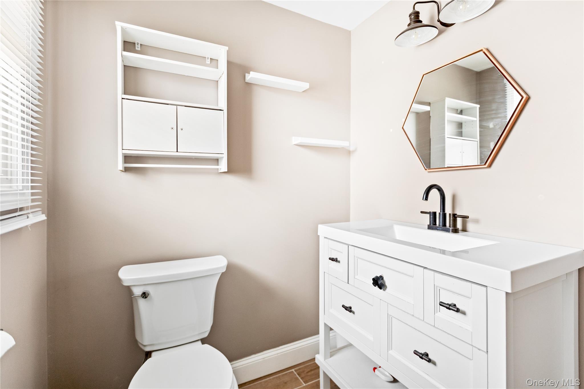 #3 photo, 7 Mount McKinley Avenue, সাফোক কাউন্টি Farmingville , NY 11738