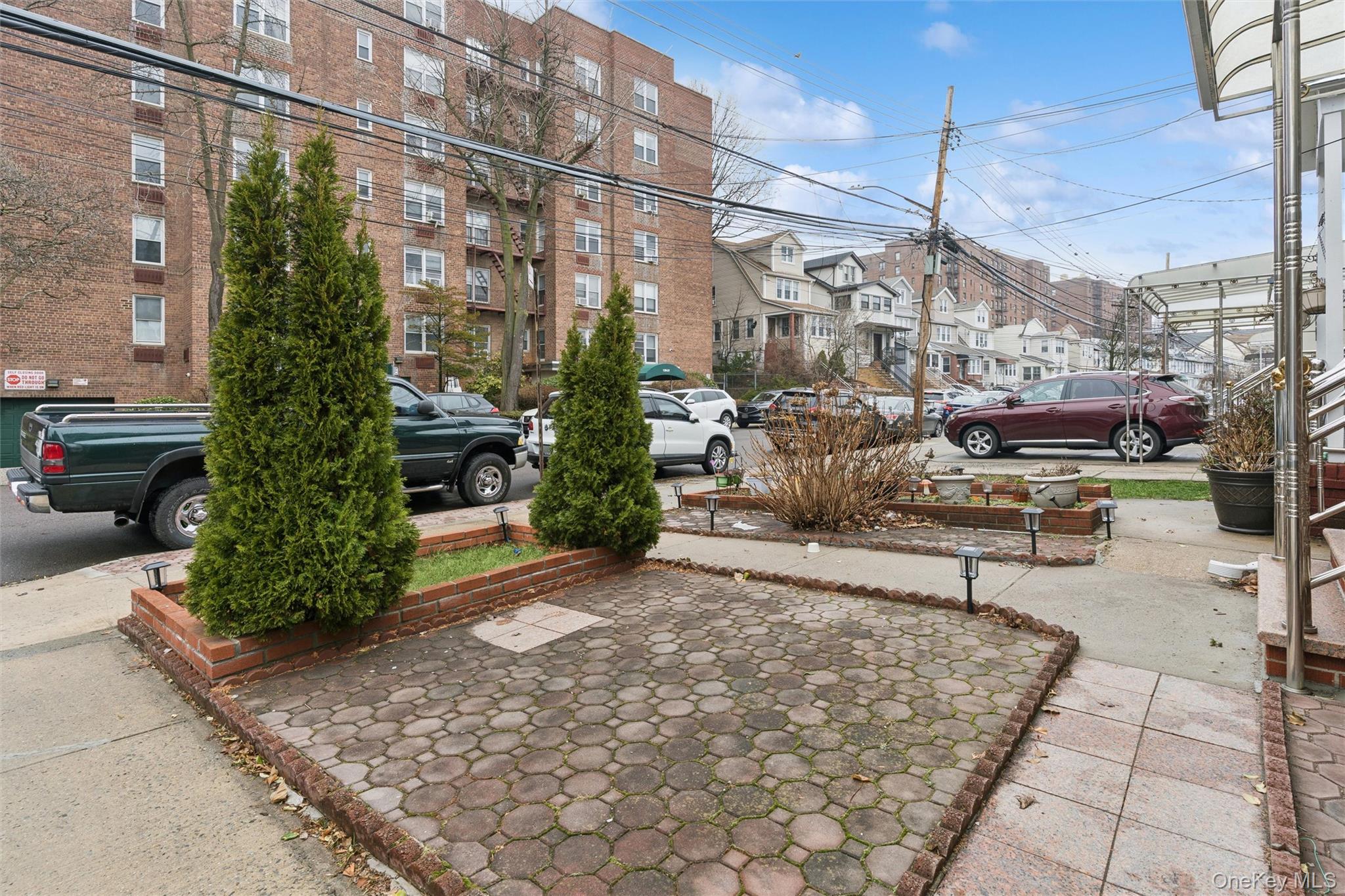 #6 photo, 139-18 86th Avenue, কুইন্‌স Briarwood , NY 11435