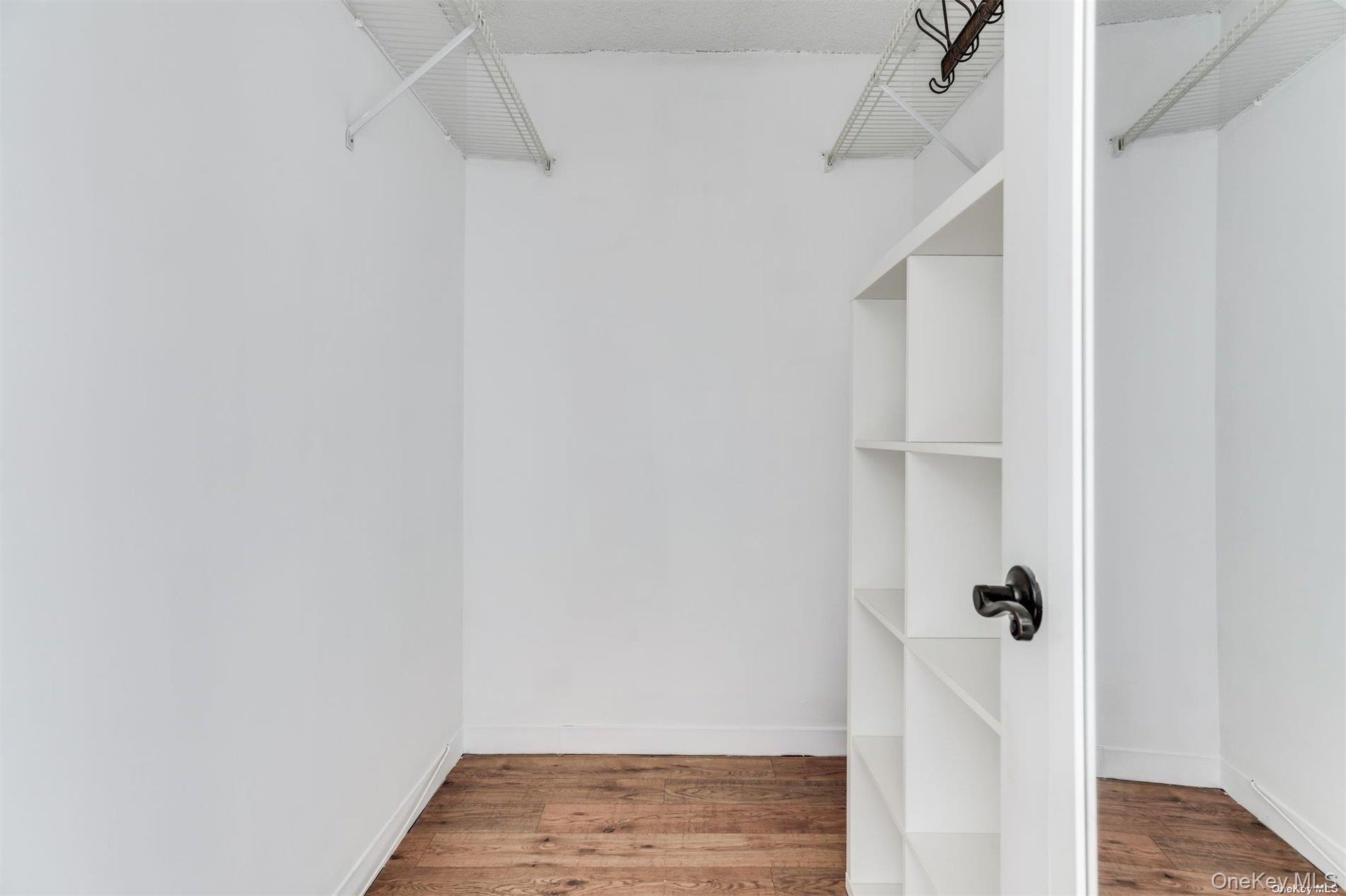 #10 photo, 380 Fulton Street, নাসাউ কাউন্টি Farmingdale , NY 11735