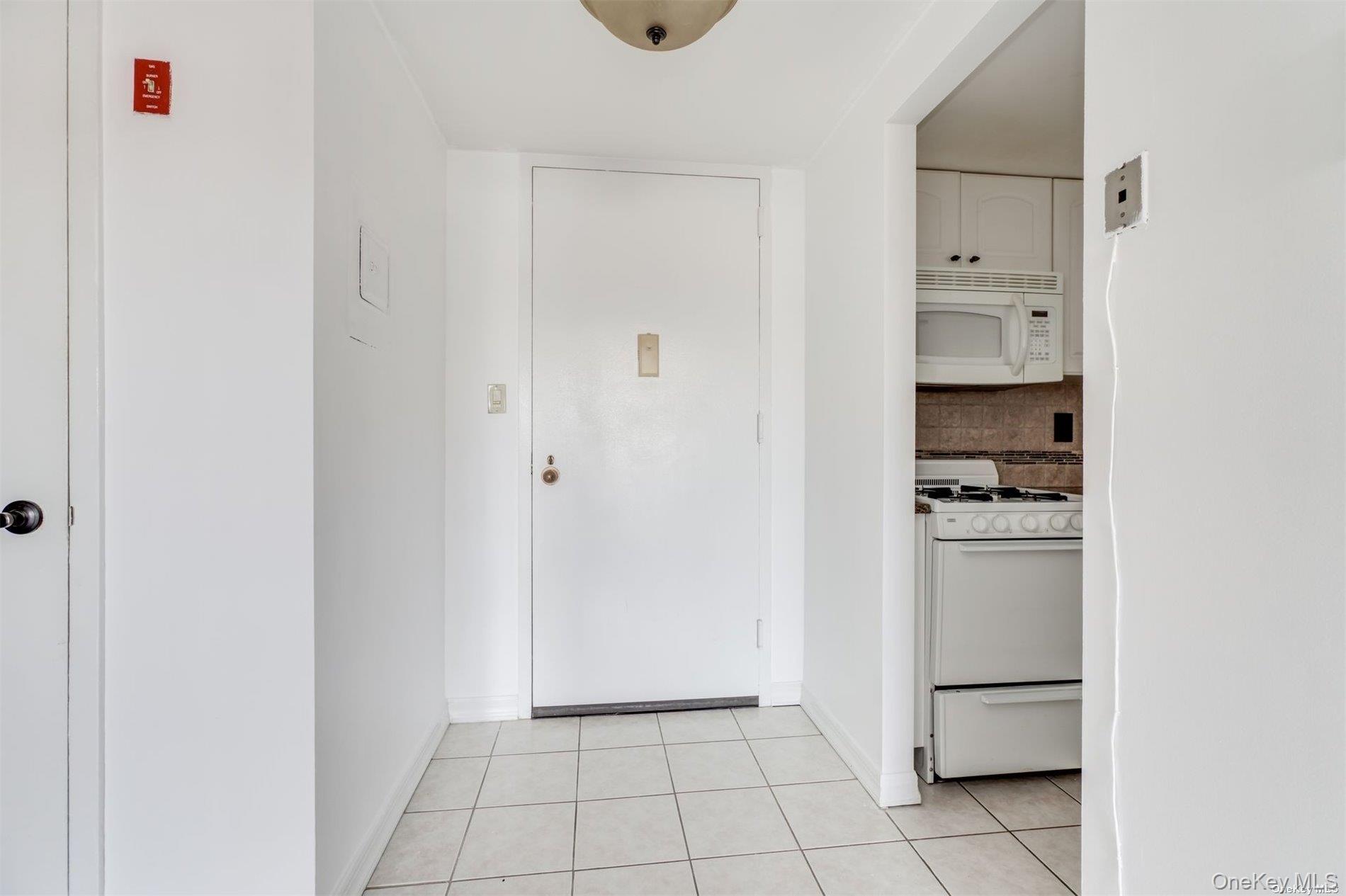 #4 photo, 380 Fulton Street, নাসাউ কাউন্টি Farmingdale , NY 11735